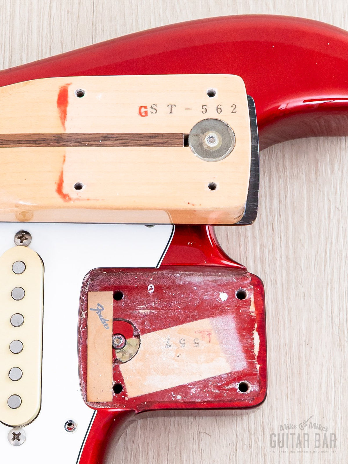 Neck heel with ST-562 model stamp