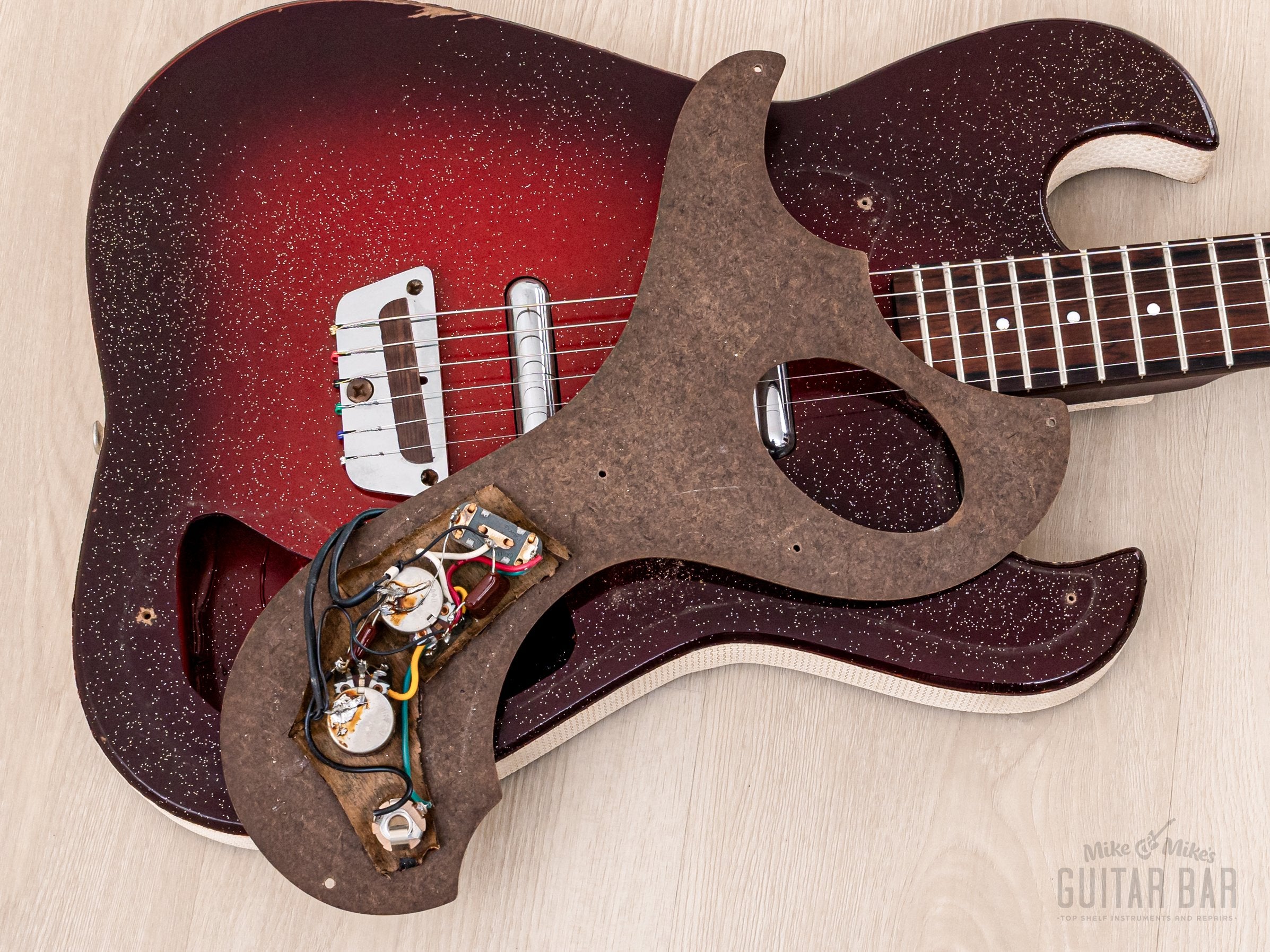 1964 Silvertone 1457 Vintage Amp-in-Case Guitar & Tube Amp Set 100% Original, Danelectro USA