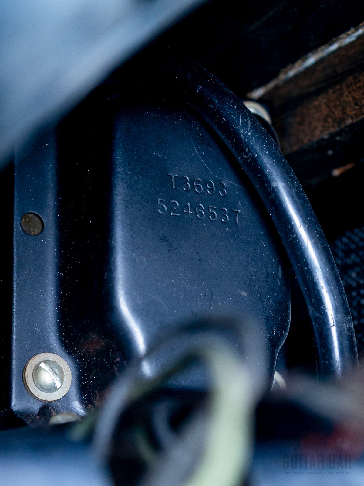Supro Model 24 speaker frame detail