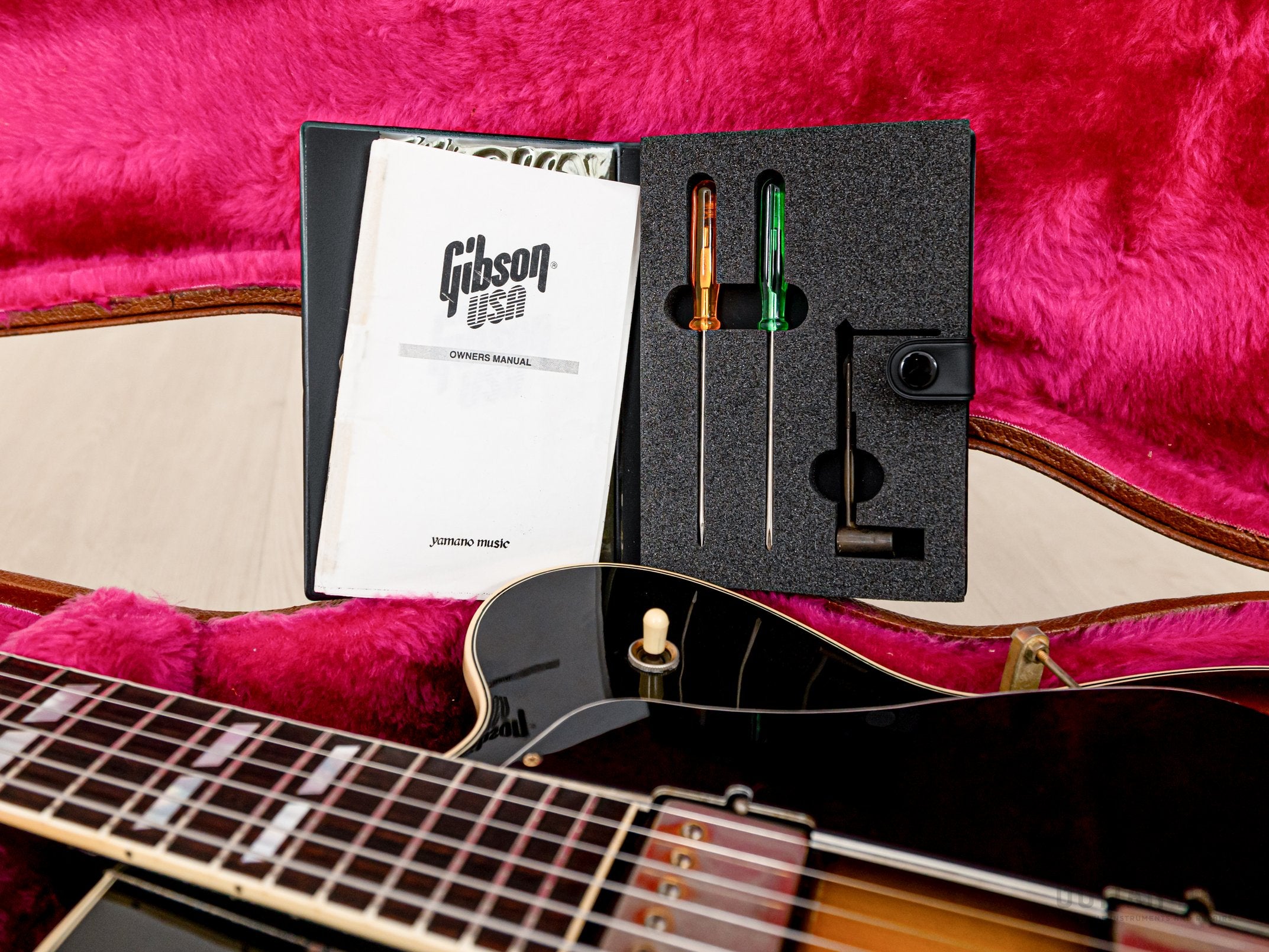 1992 Gibson Limited Edition ES-350T Sunburst, 57 Classic PAFs, Long Scale & 1 11/16