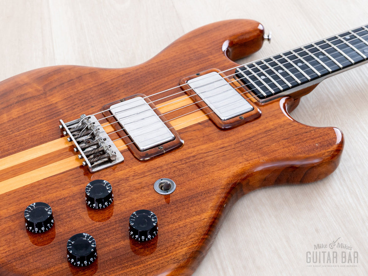 Kramer 450G Deluxe body with humbuckers and black knobs