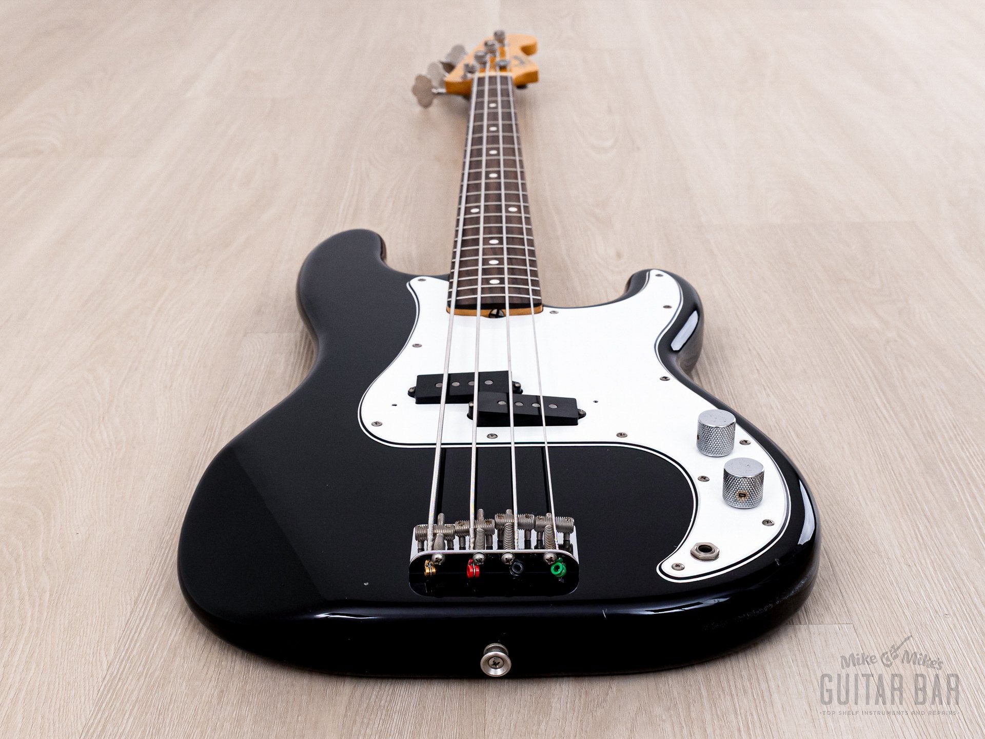 1982 Fender JV Precision Bass '62 Vintage Reissue PB62-75 Black w/ Cas