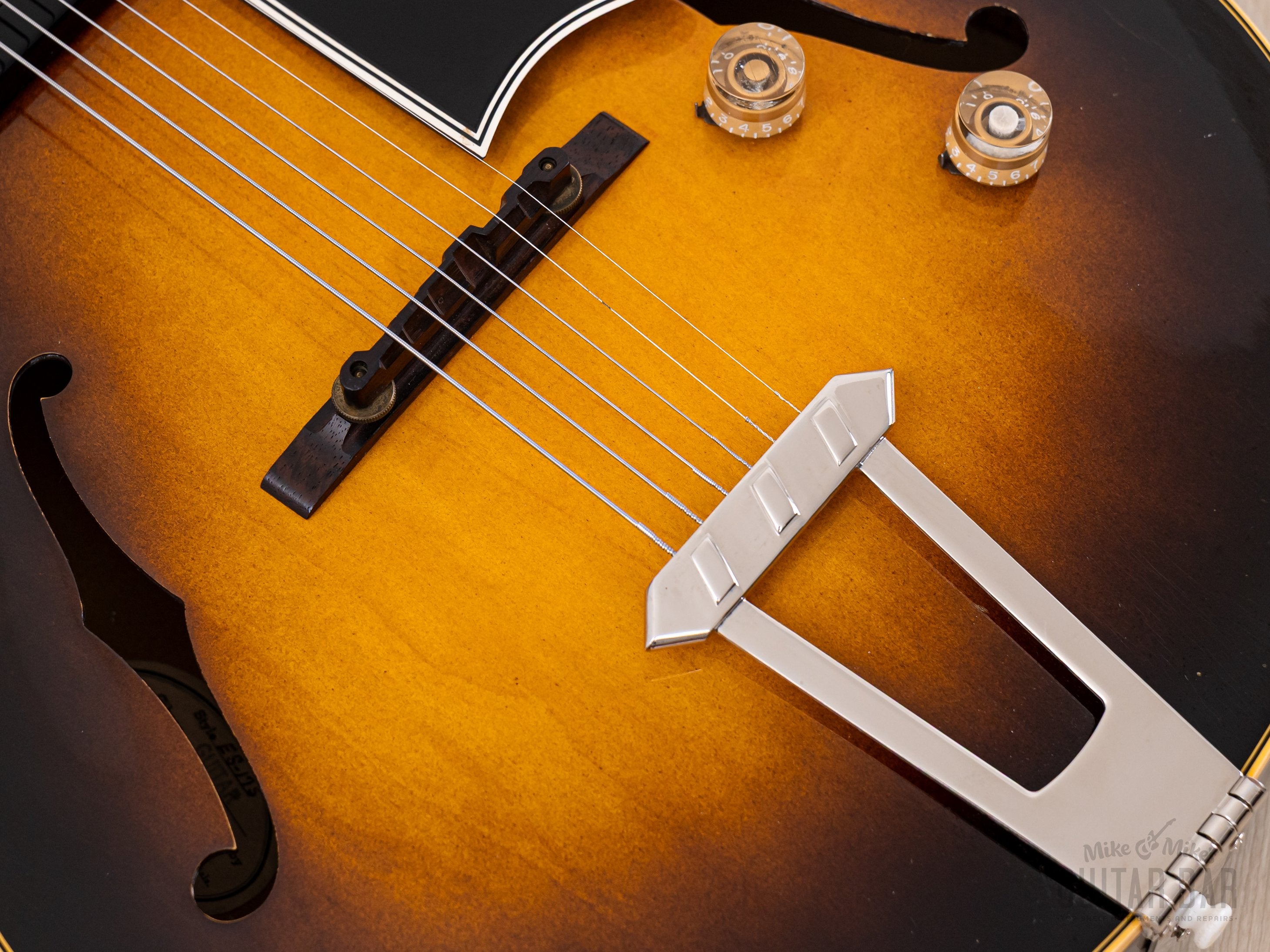 1951 Gibson ES-175 Vintage Archtop Electric Guitar, Collector-Grade w/ P-90, Case