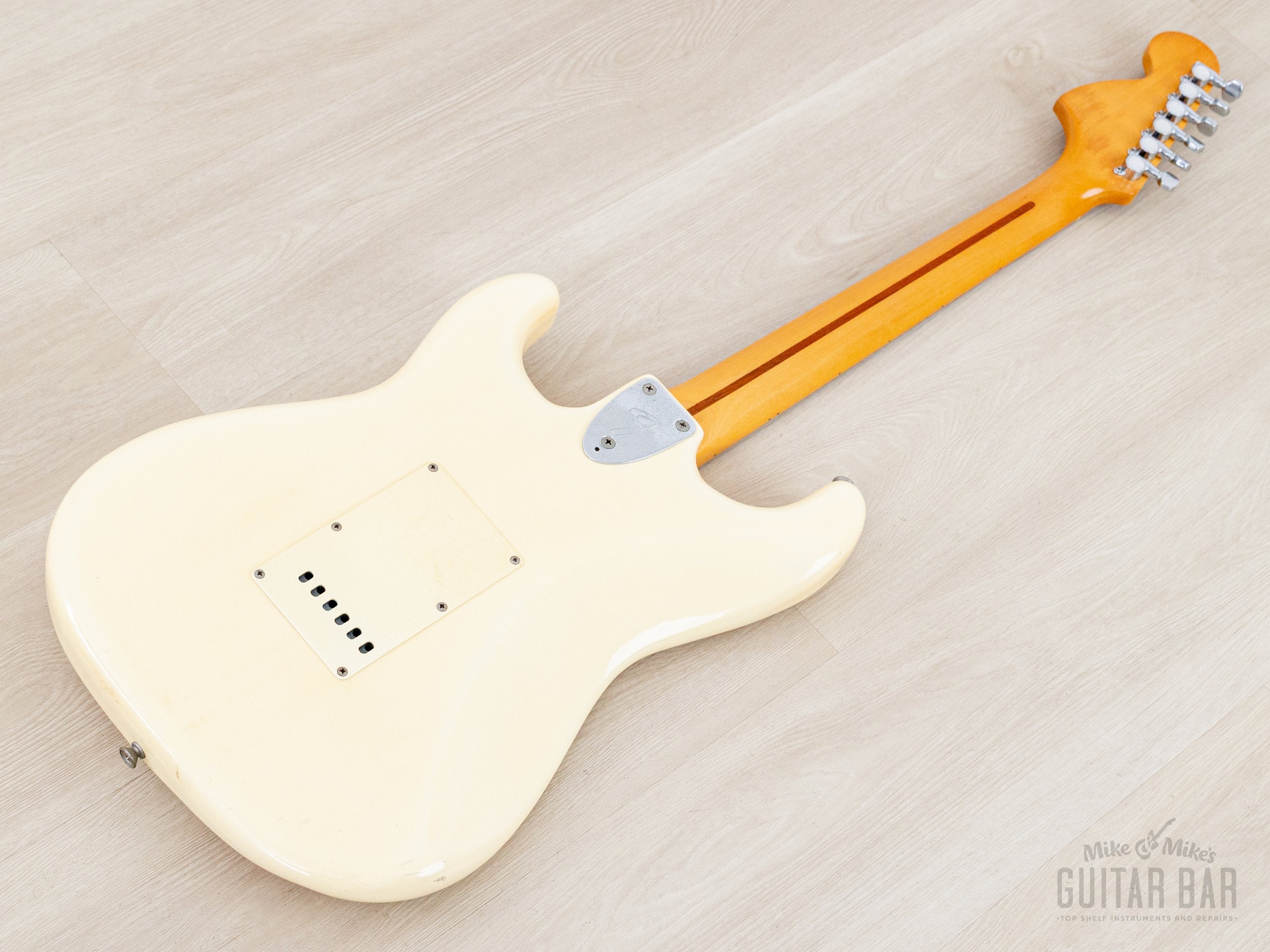 1984 Fender Stratocaster '72 Vintage Reissue ST72-55 Olympic White E-S