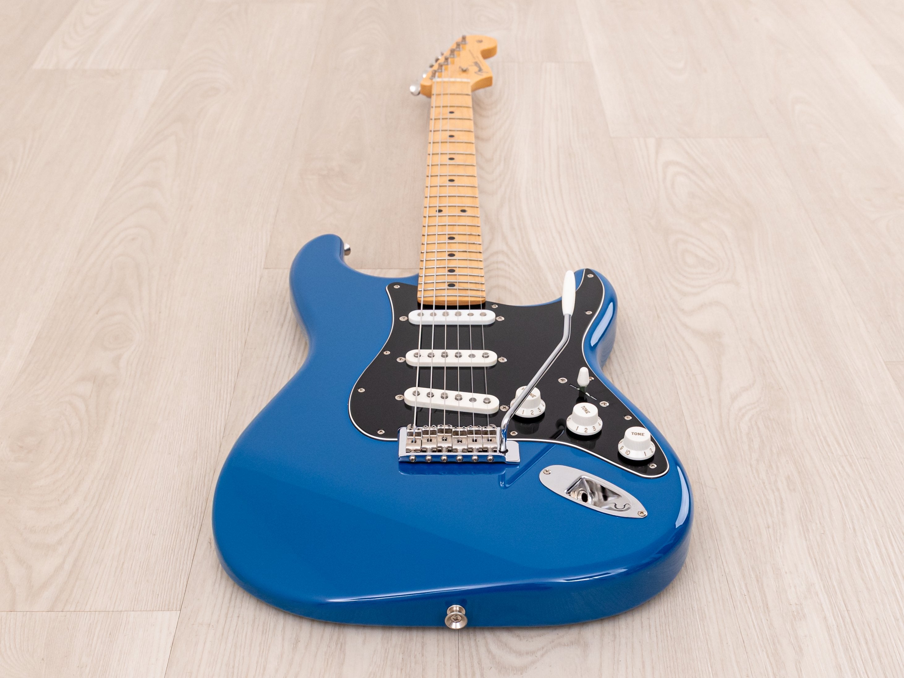 2022 Fender Hybrid II Stratocaster Forest Blue, Japan MIJ