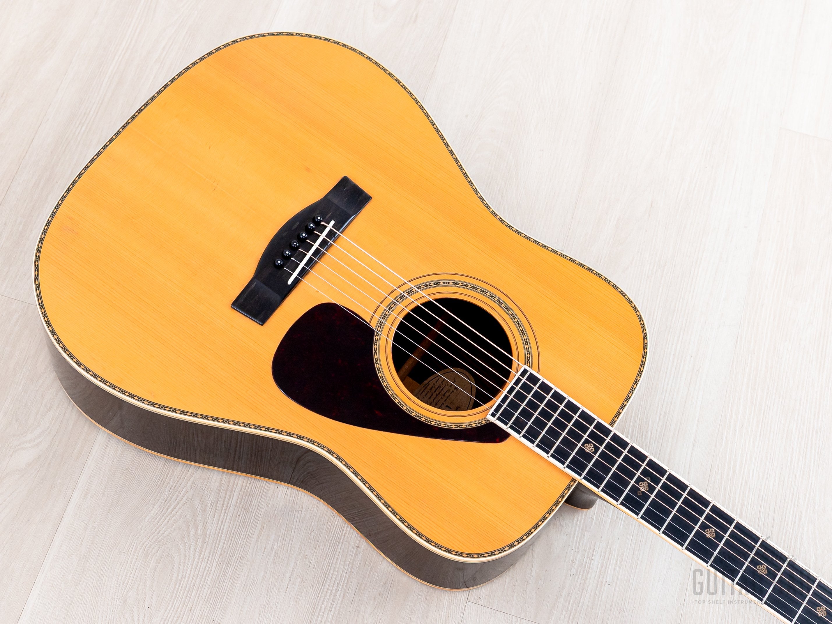 1977 Yamaha L-10 Vintage Dreadnought Acoustic Guitar, Spruce & Rosewoo