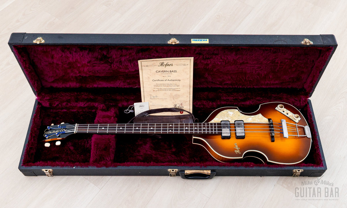 Hofner 500/1 Cavern bass open case