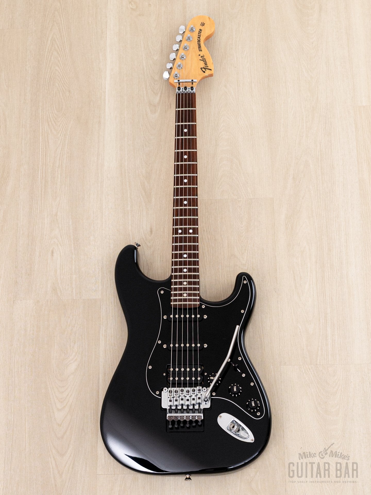 ギター Fender Japan Stratocaster black Fender Japan Limited Edition Hybrid II Stratocaster Noir