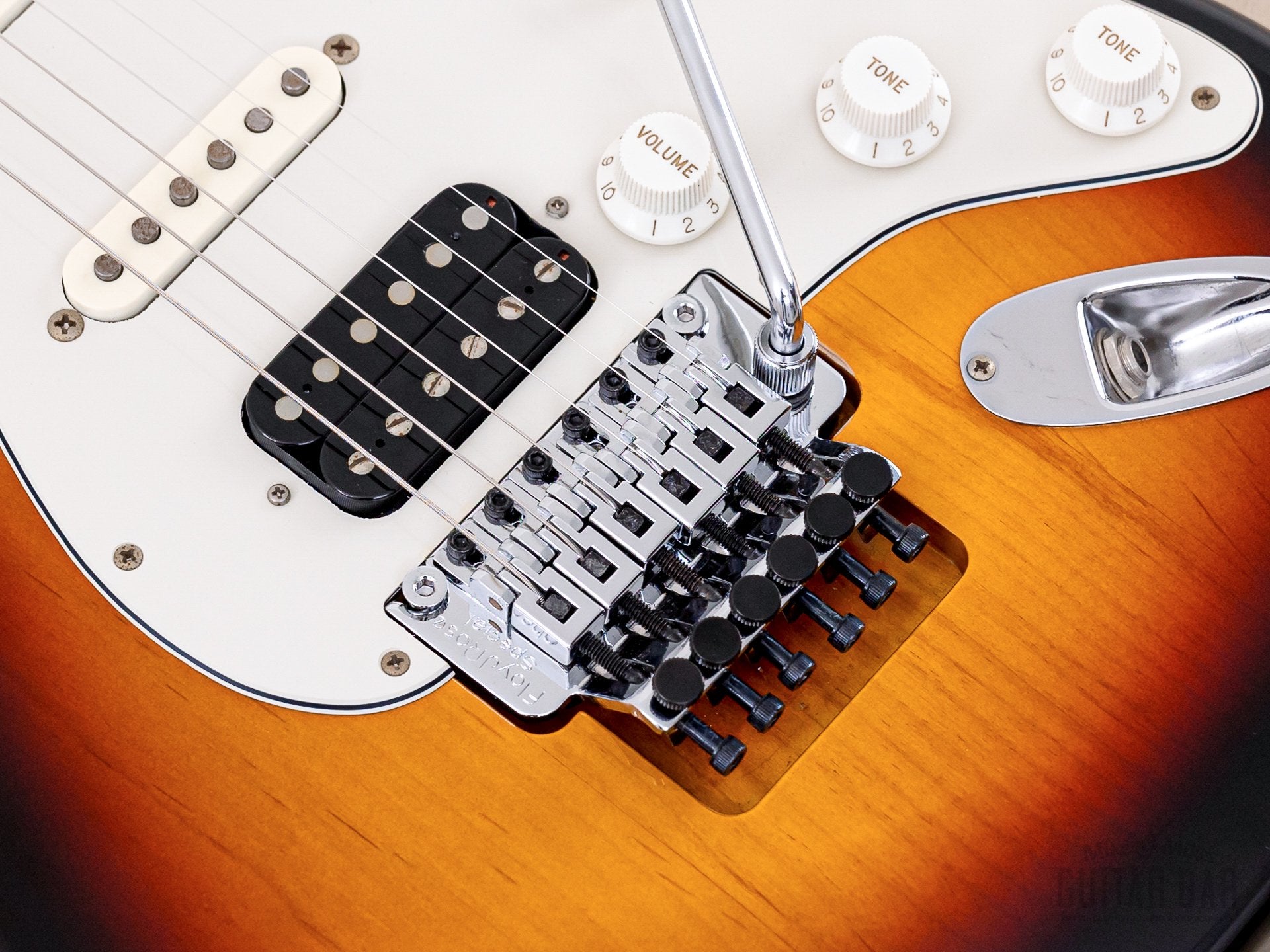 2021 Fender Made in Japan Limited Stratocaster with Floyd Rose Sunburs
