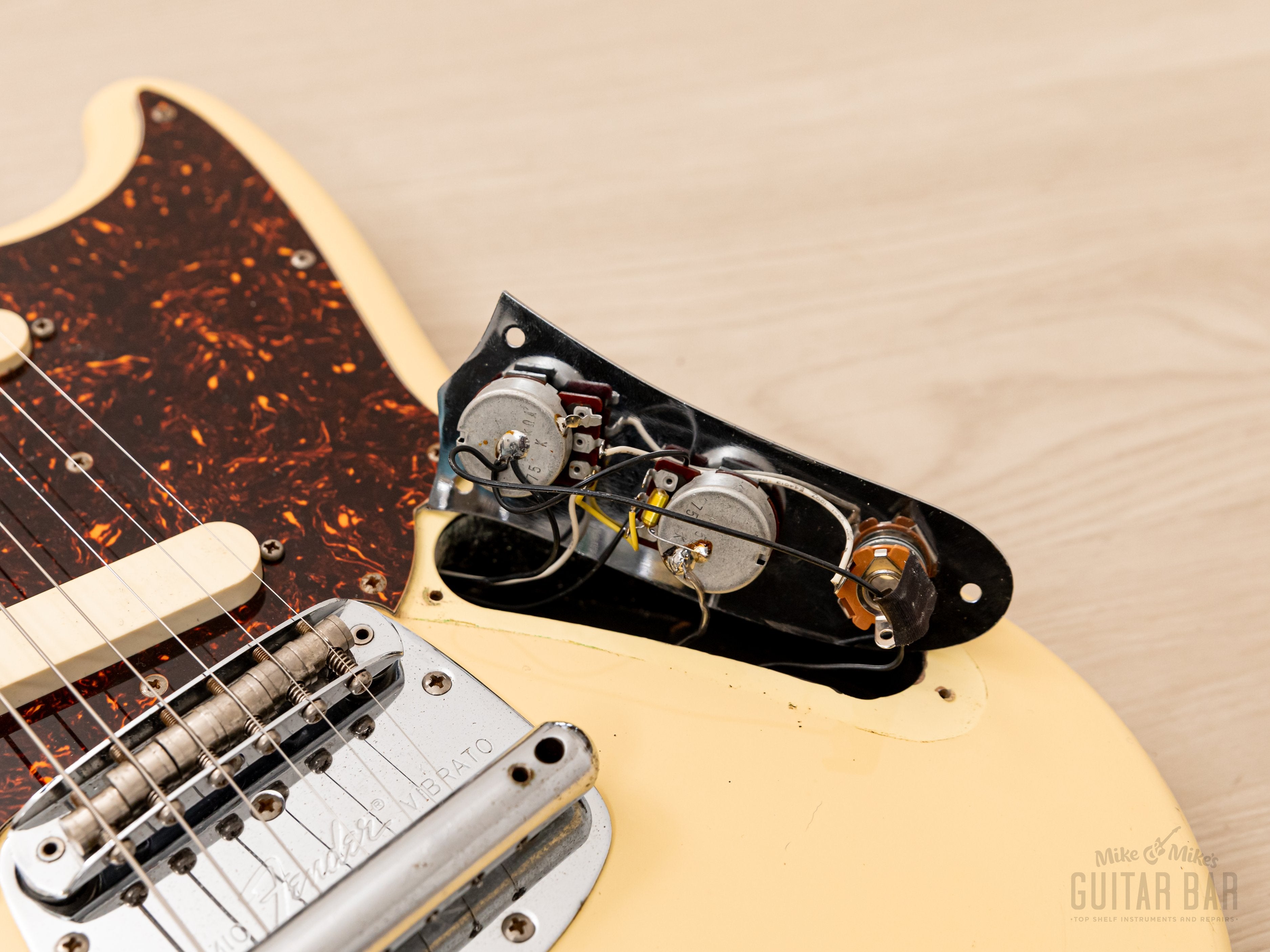 FENDER Fender Japan MG69-60 Mustang Eシリアル ムスタング マスタング