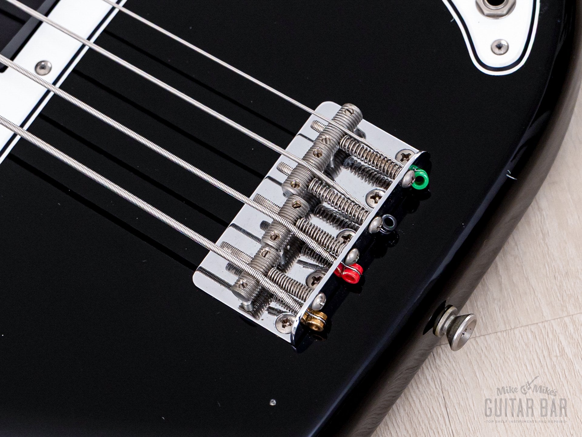 1982 Fender JV Precision Bass '62 Vintage Reissue PB62-75 Black w/ Cas