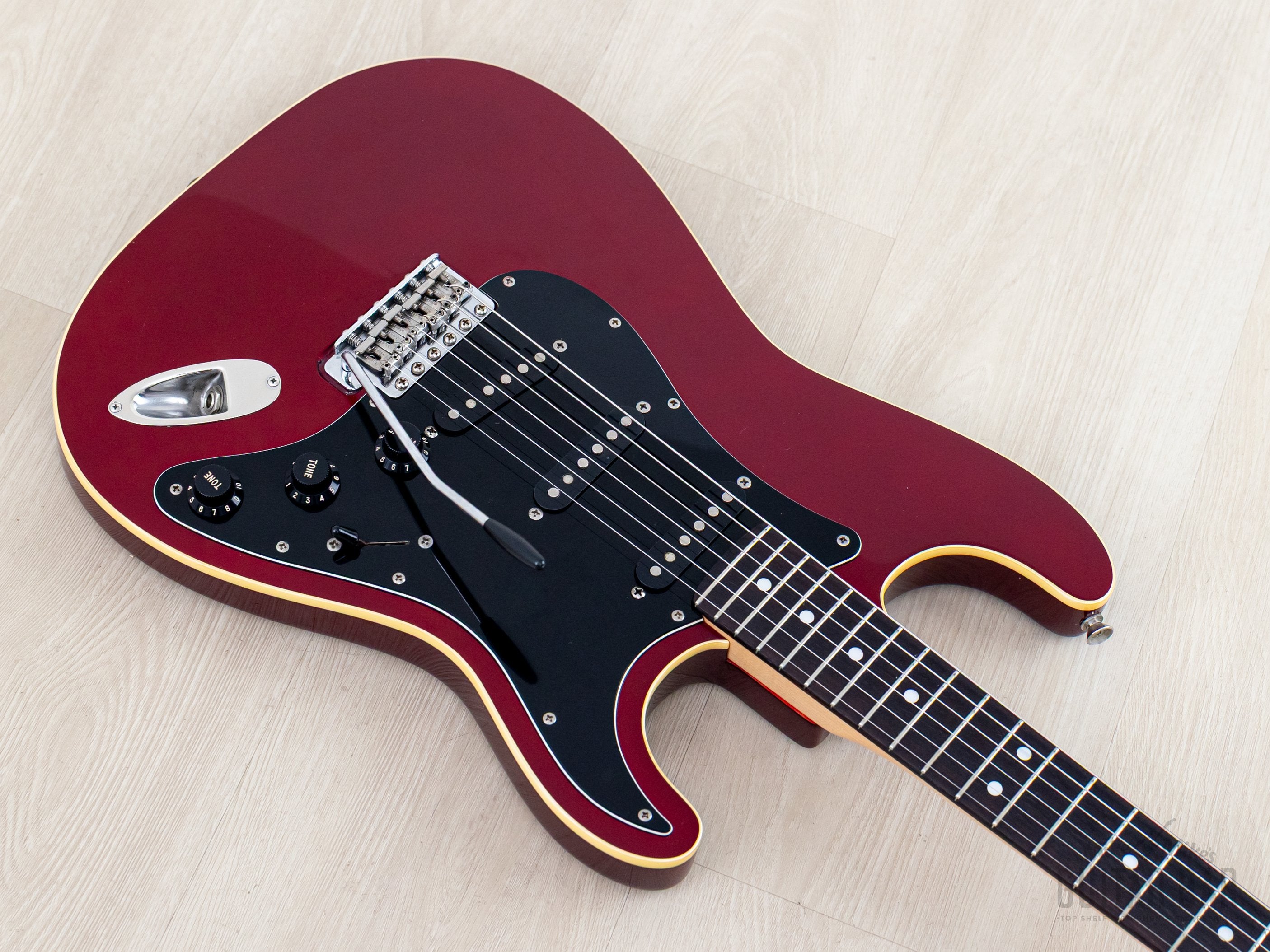 2004 Fender Aerodyne Stratocaster AST-65 Electric Guitar Candy Apple R