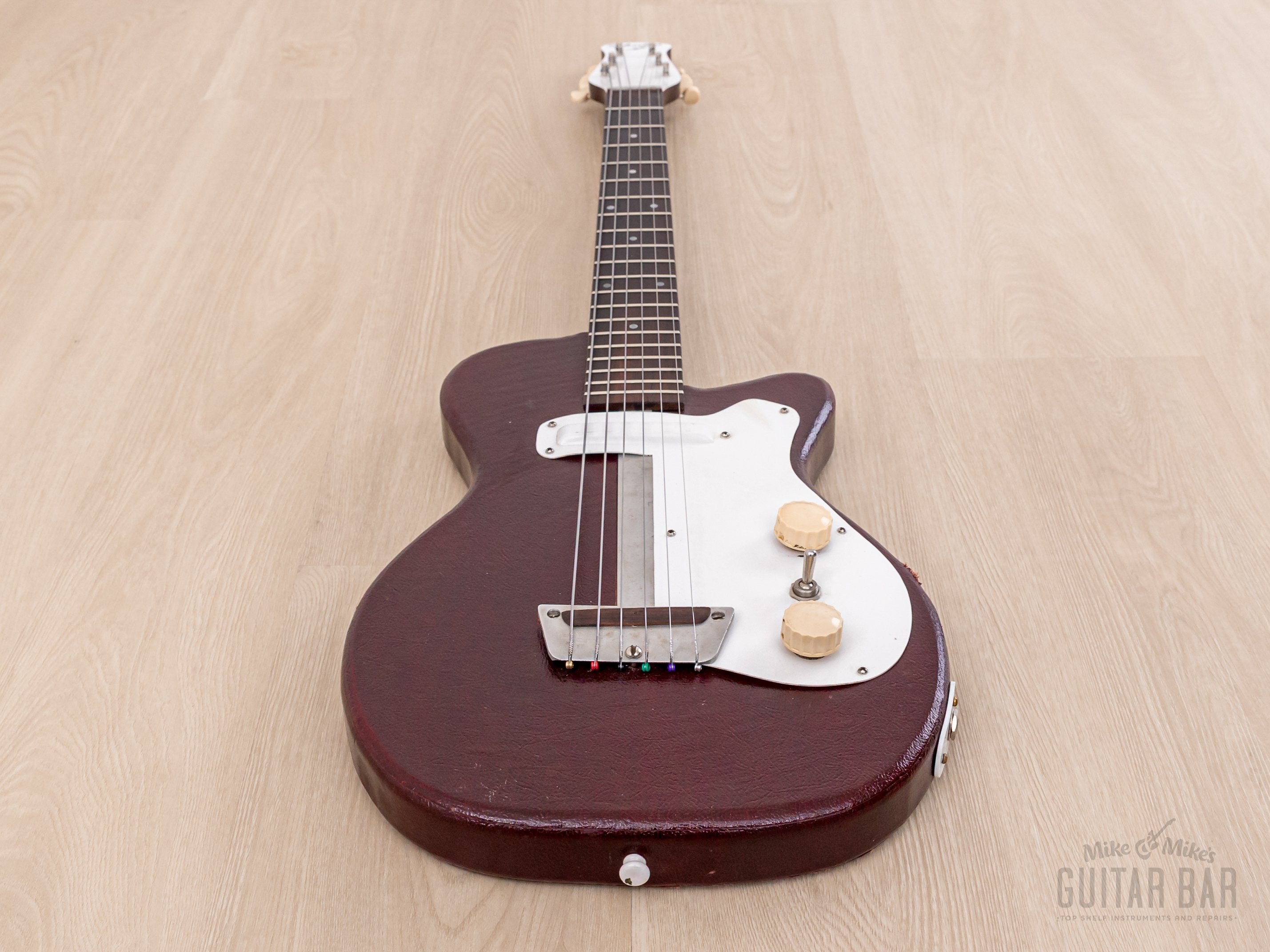 1954 Silvertone 1375 Danelectro-Made Vintage Peanut Guitar, 100% Original & Near-Mint w/ Case