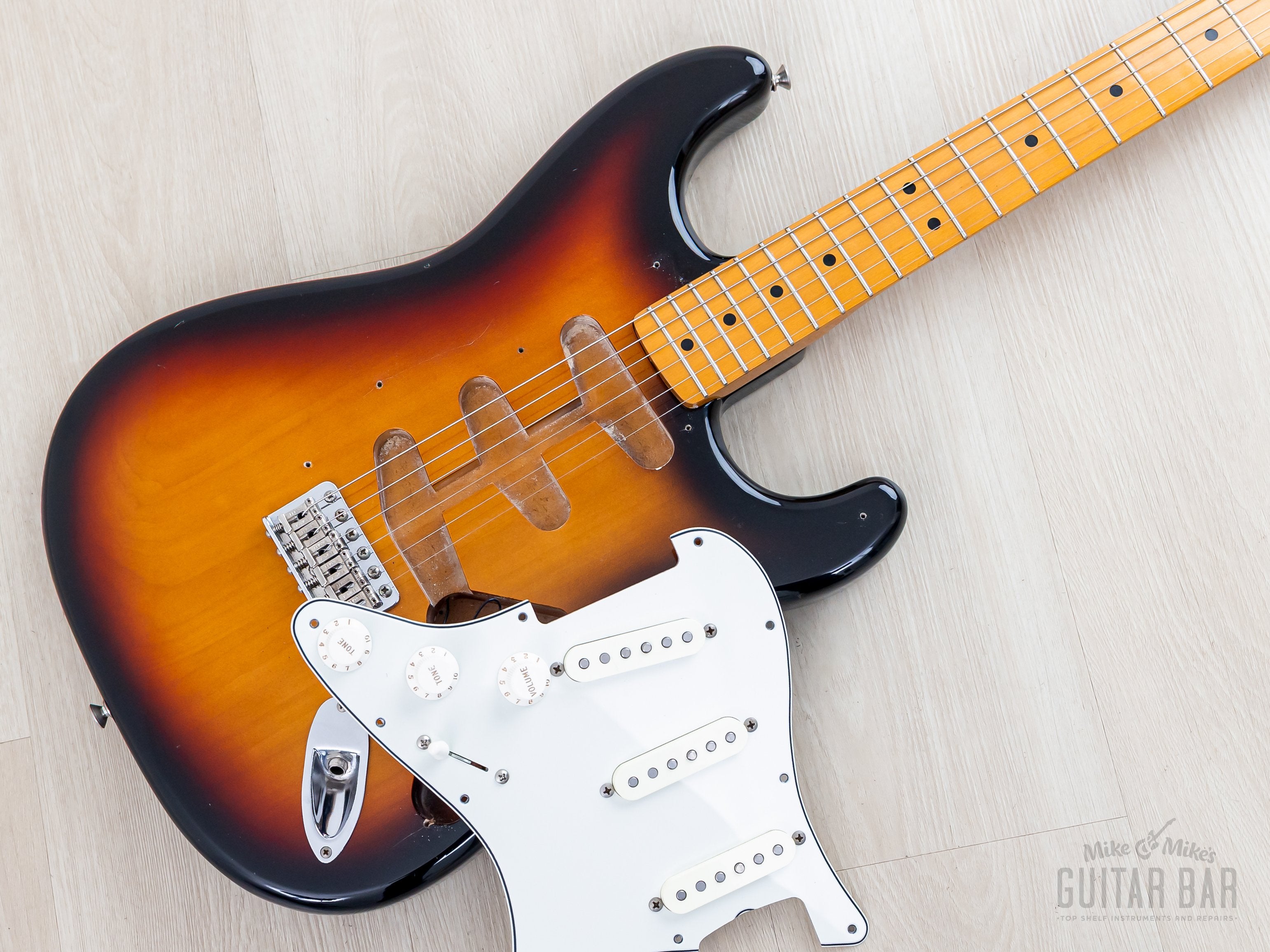 1995 Fender Stratocaster '67 Vintage Reissue ST67-95 Sunburst w/ Lindy
