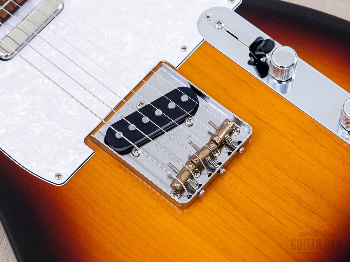 Hybrid II Telecaster bridge with brass saddles and bridge pickup