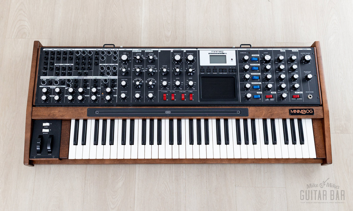 Moog Voyager XL full front