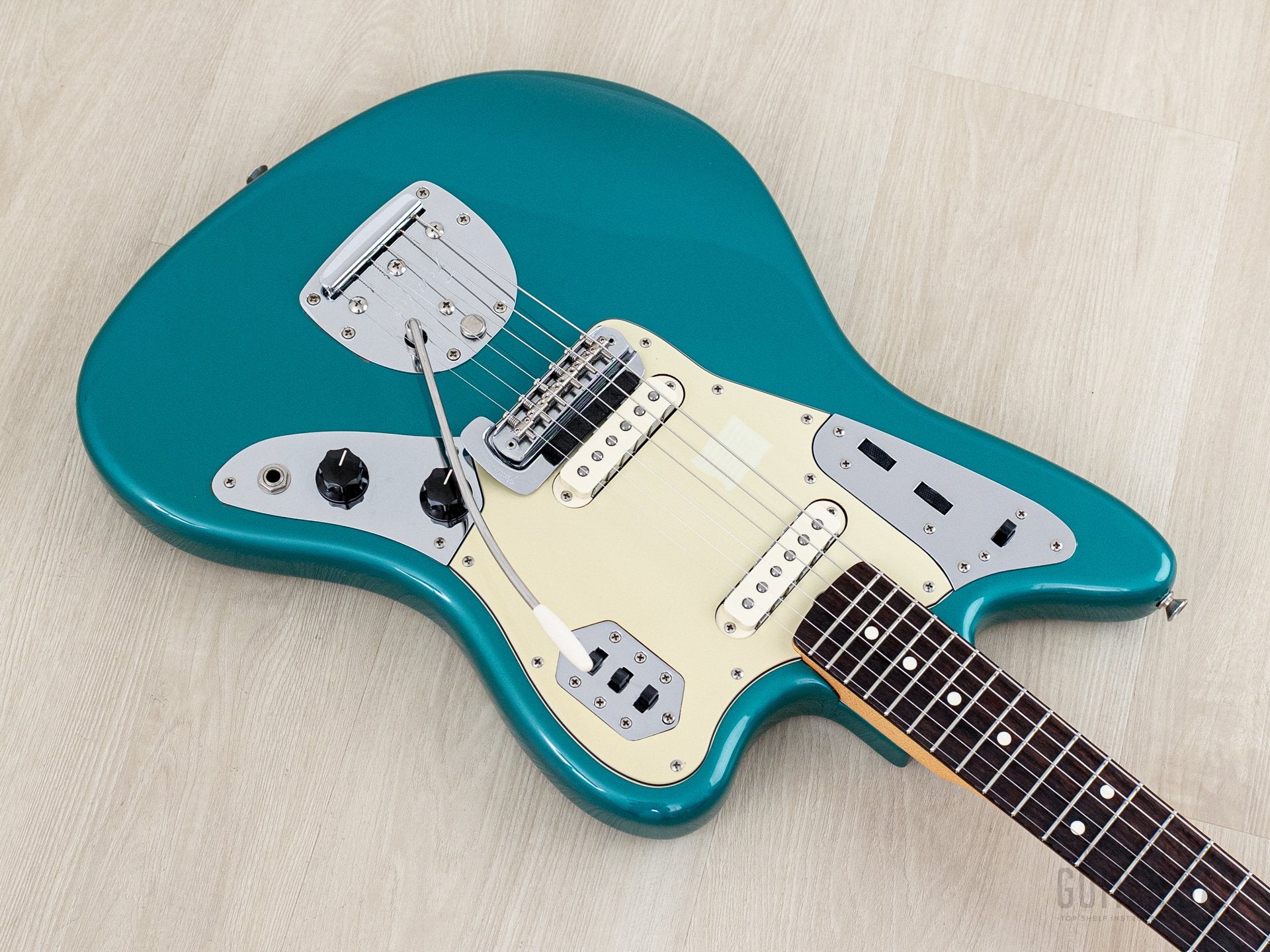 ギター Fender USA / American Vintage 62 Jaguar Fender American Vintage '62 Jaguar - 3-Color Sunburst
