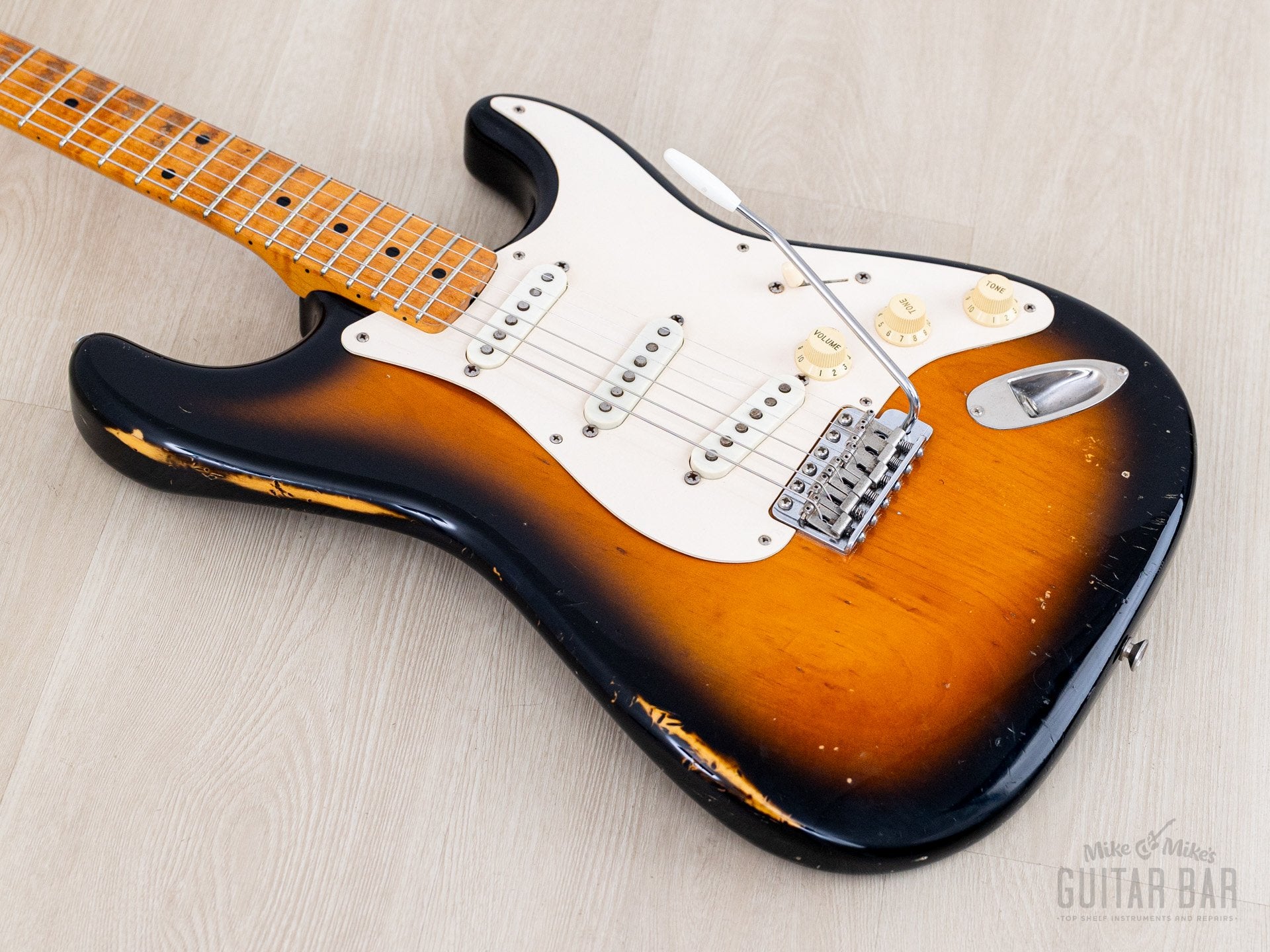 1989 Fender '54 Stratocaster ST54-900 Sunburst Lacquer w