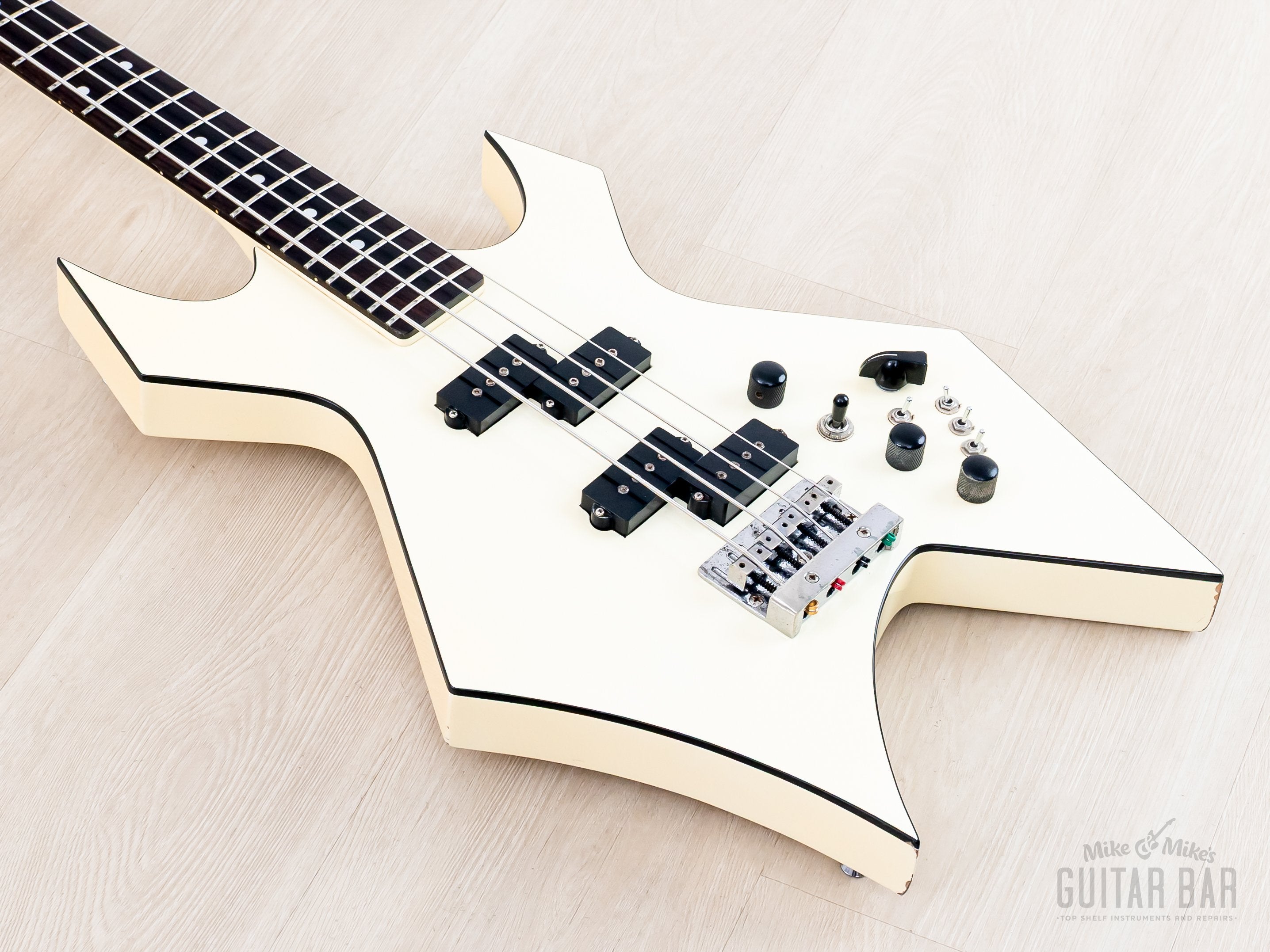 1985 B.C. Rich Warlock Bass NJ Series White Nikki Sixx w/ Active Pream