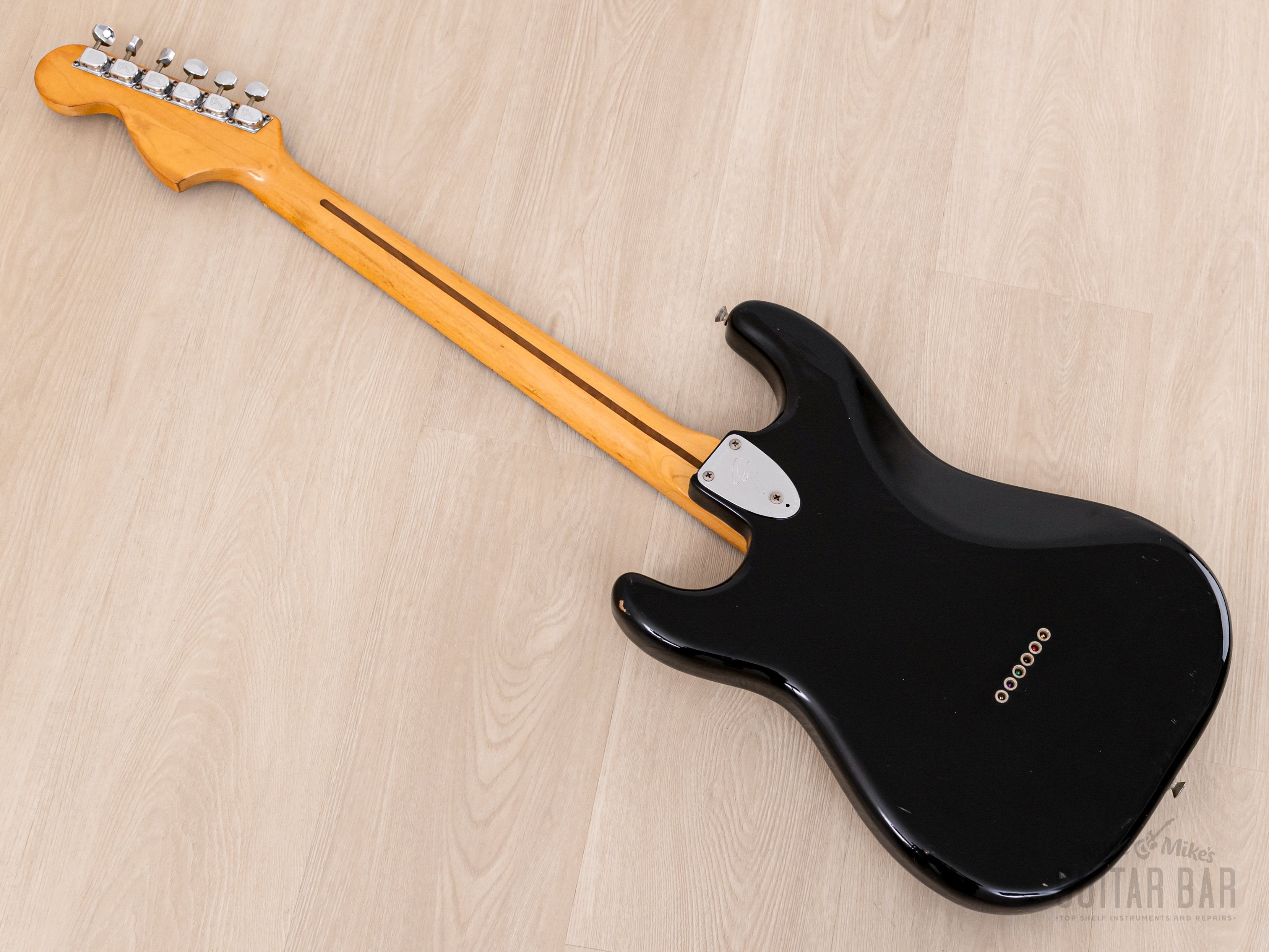 1975 Fender Stratocaster Hardtail Vintage Guitar Black, 100