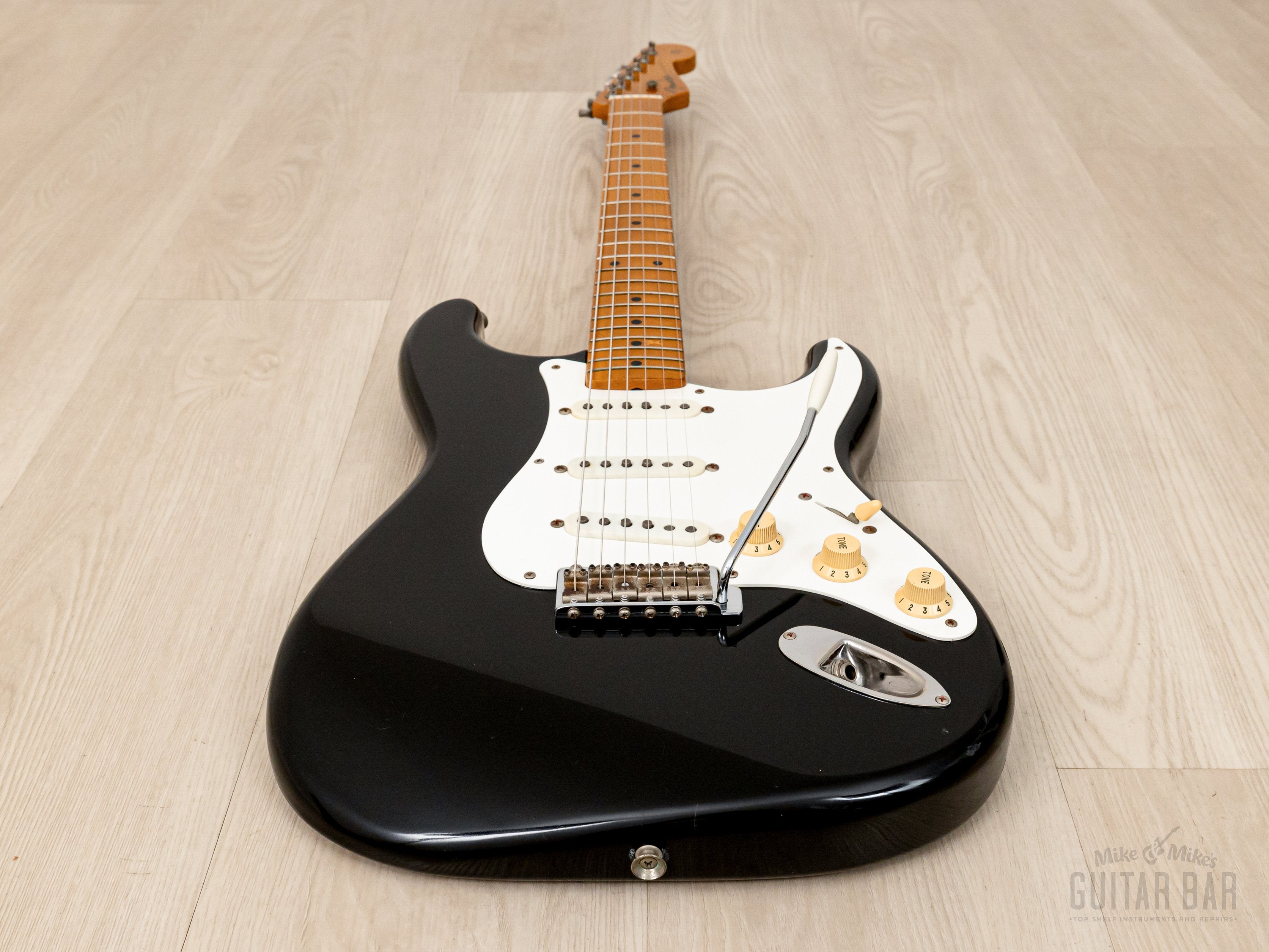 1989 Fender Stratocaster ‘54 Vintage Reissue ST54-55 Black w/ Case, Japan MIJ Fujigen