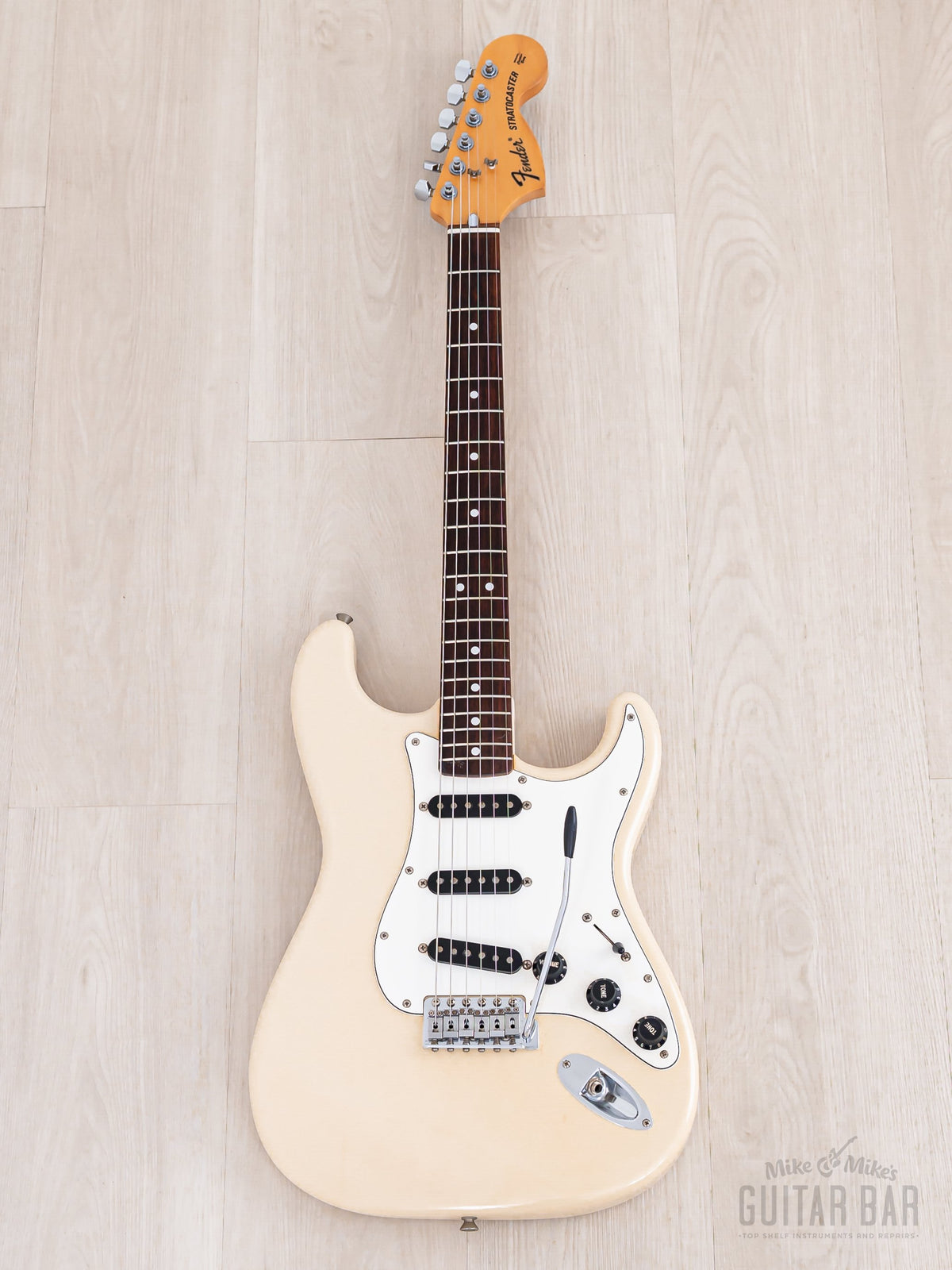 Fender '72 Stratocaster full front view
