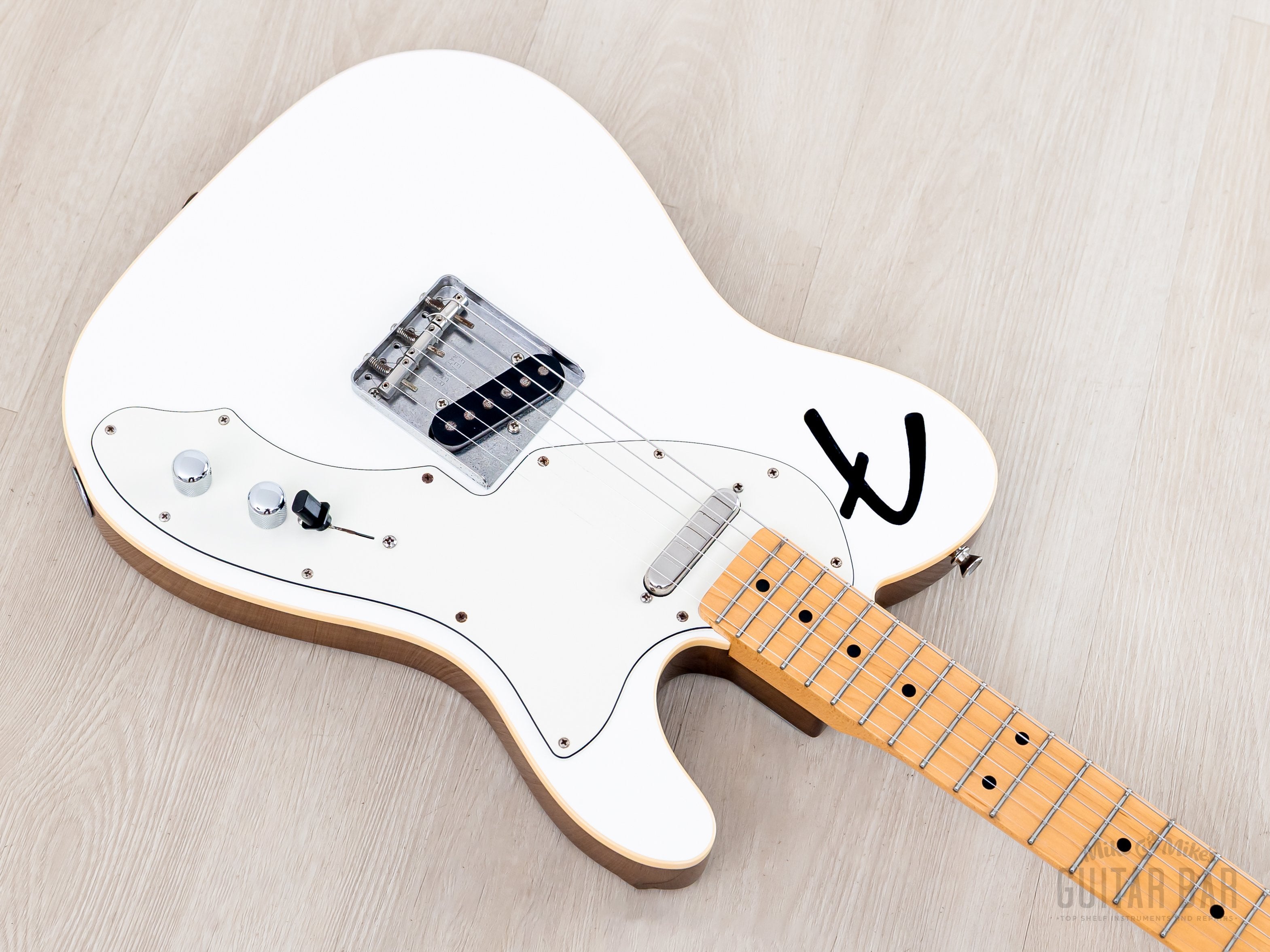 【値下げ】希少ほぼ新品！Fender Telecaster Thinline 2021 Fender Limited F-Hole Telecaster Thinline Arctic Pearl, Japan MIJ