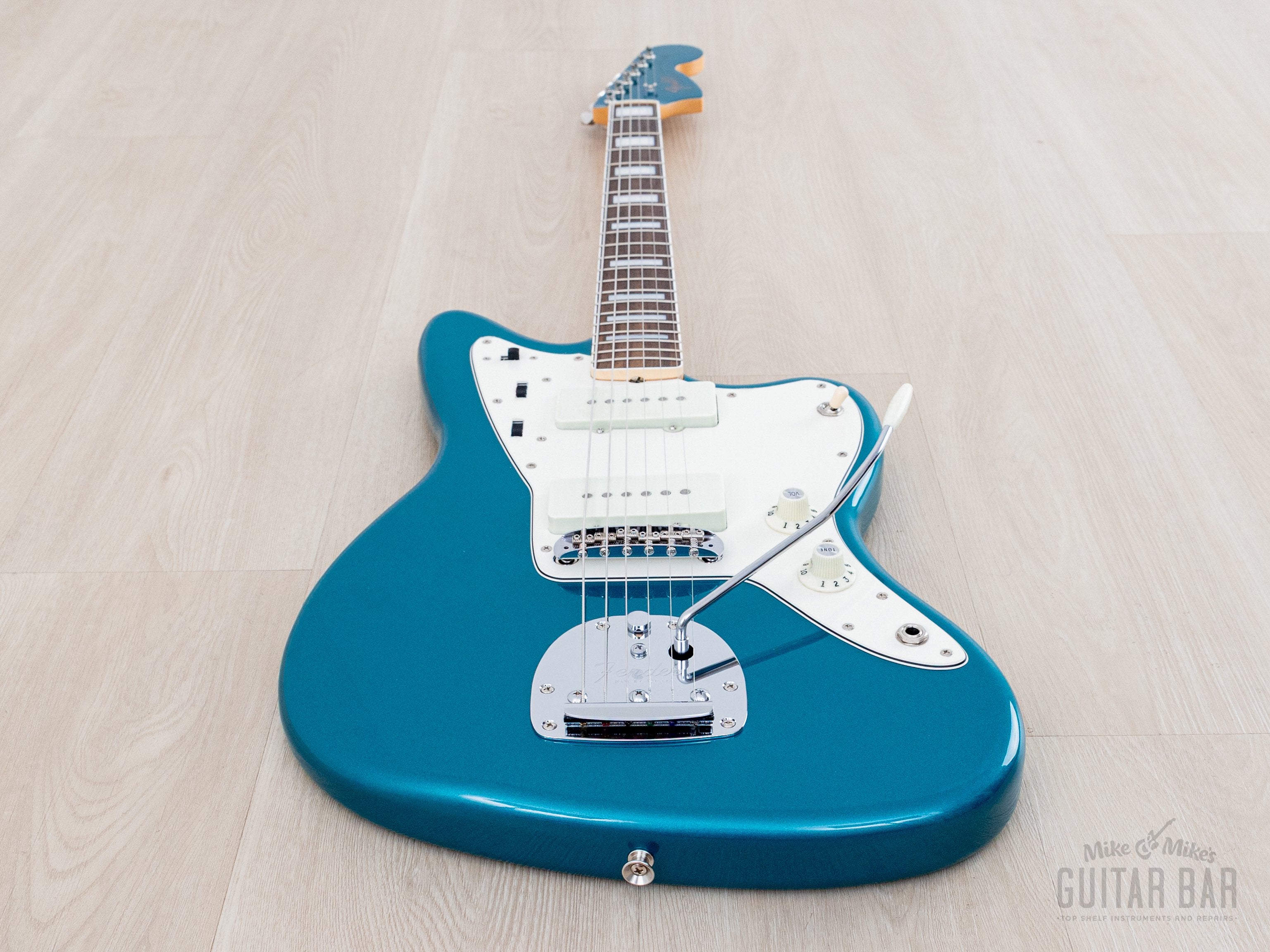 2025 Fender Traditional II Late '60s Jazzmaster Ocean Turquoise + Head
