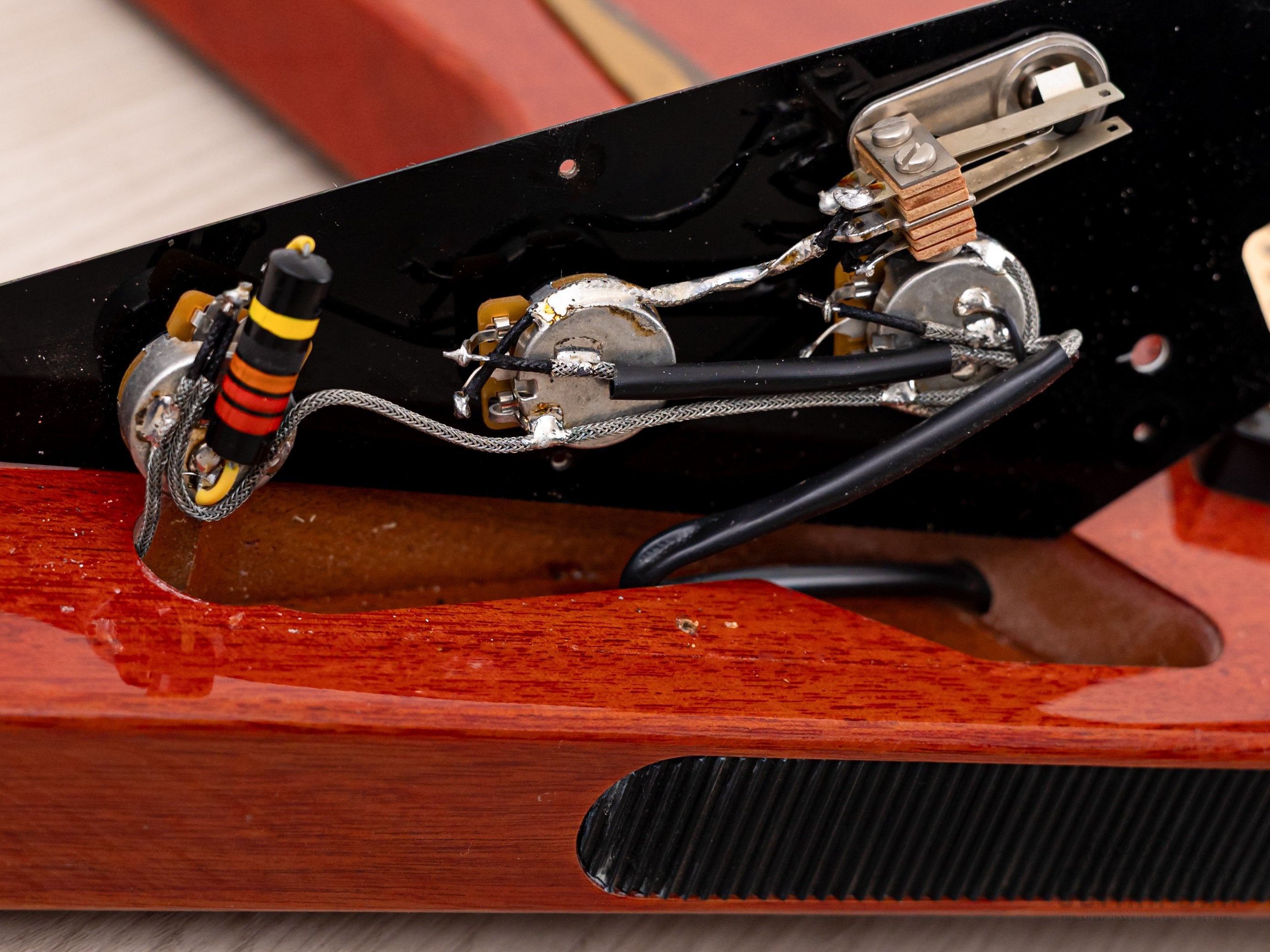 2008 Gibson Custom Shop Historic 1958 Flying V Mahogany VOS (Cherry) w/ 57 Classic PAFs, COA, Hangtags & Case