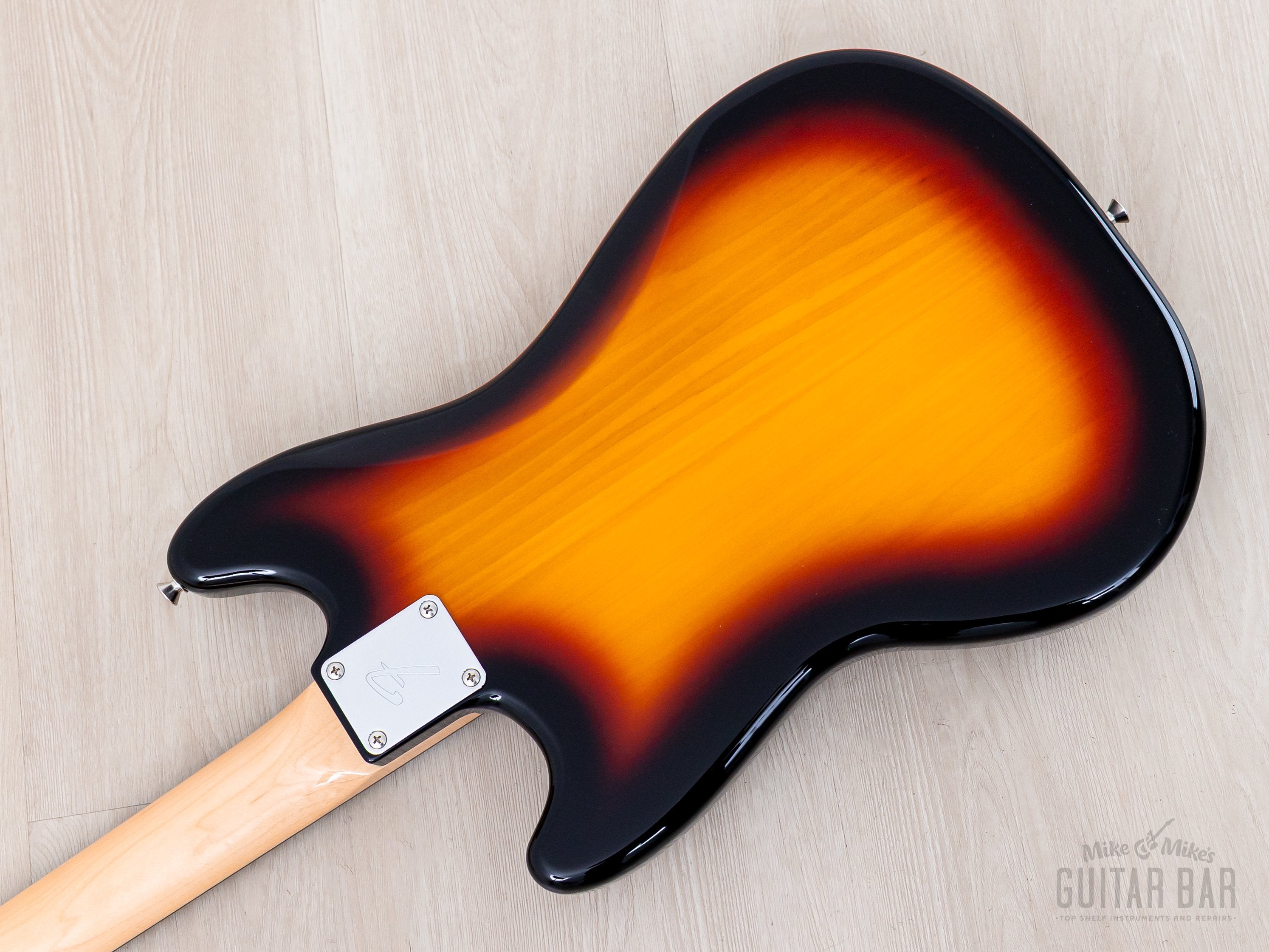 2023 Fender Traditional II '70s Mustang FSR Collection Sunburst, Japan