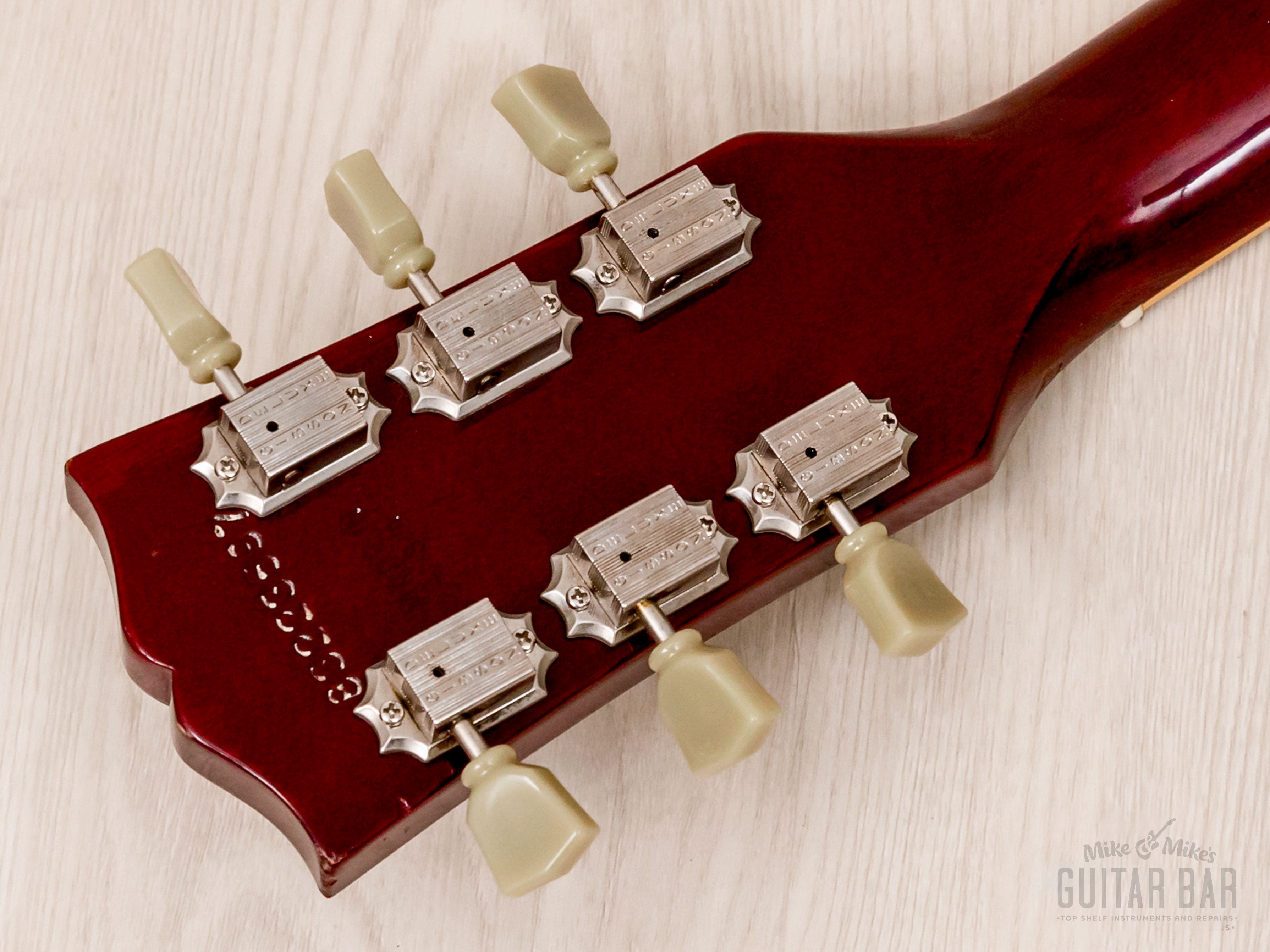 1983 Gibson Les Paul Deluxe Vintage Guitar Wine Red w/ Case