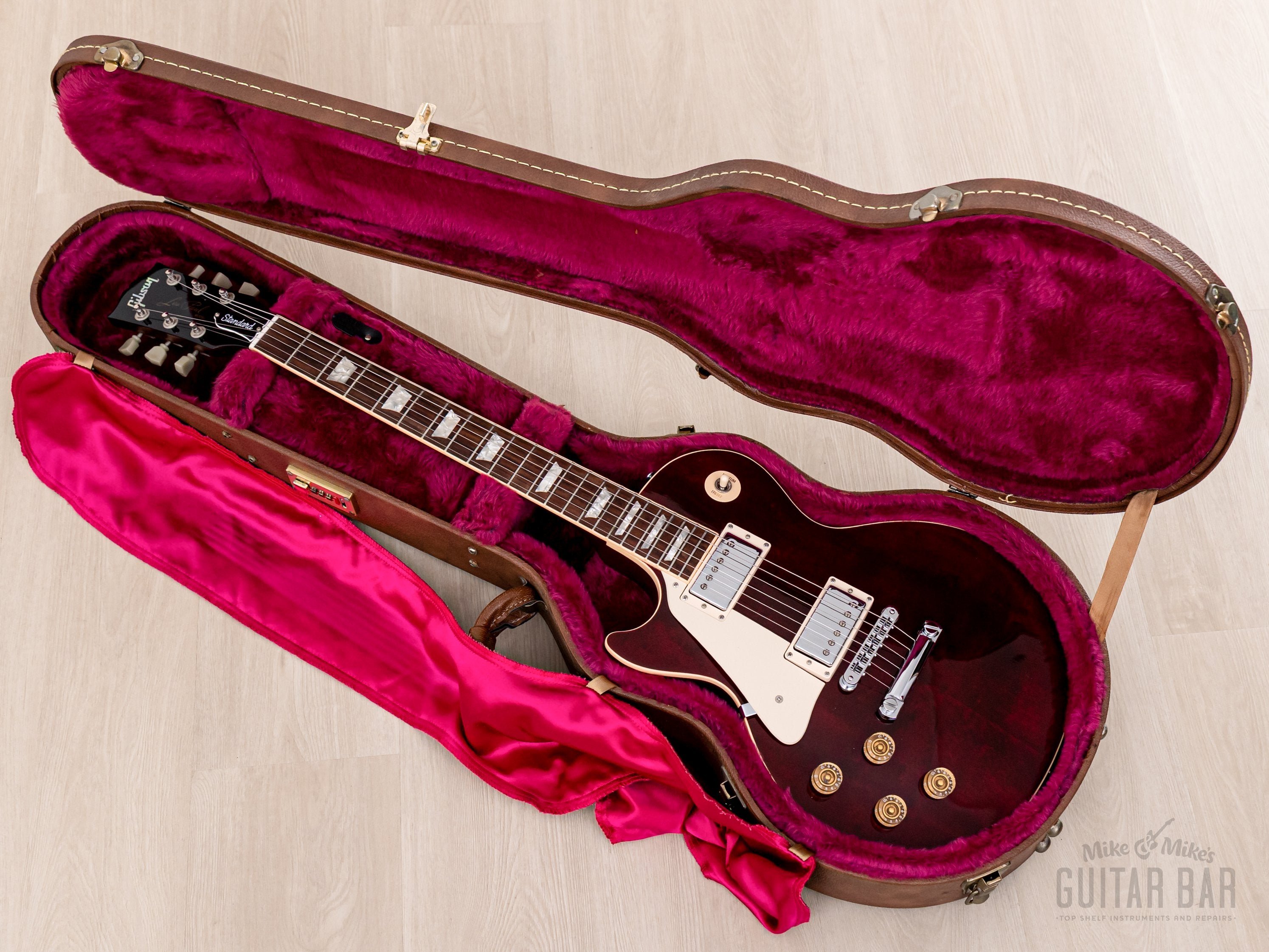 1997 Gibson Les Paul Standard Left-Handed Wine Red, Near-Mint w/ Case