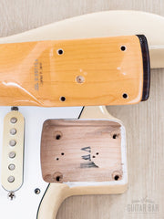 Neck heel and neck pocket close-up