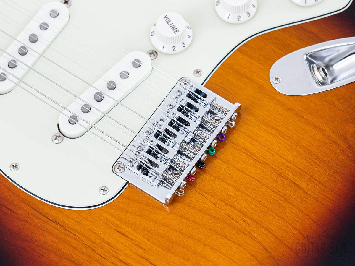 2024 Fender Stratocaster XII 12-string Sunburst, 12-saddle bridge close-up