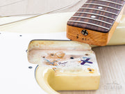 Neck heel and neck pocket with factory markings