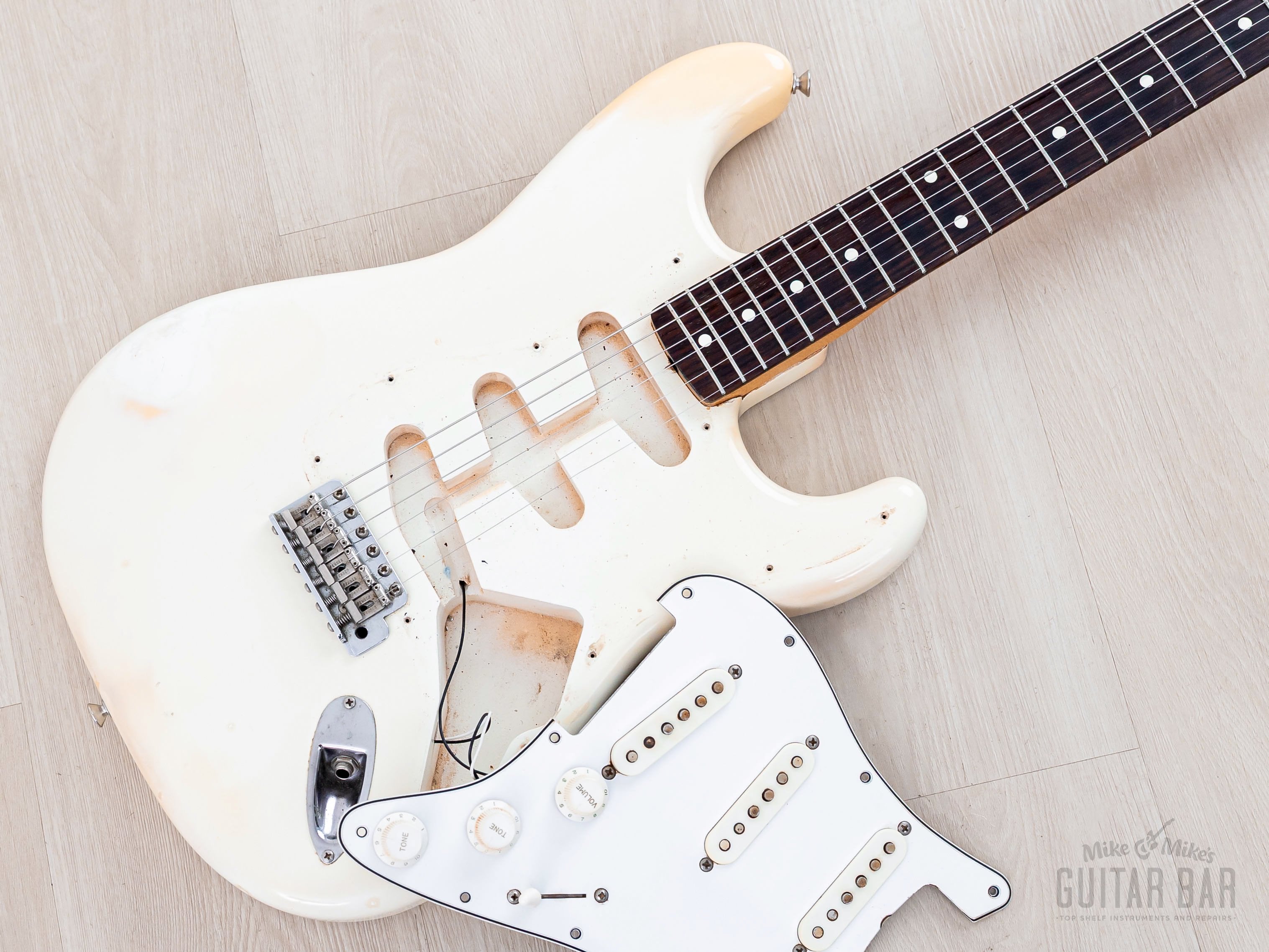 1983 Fender '62 Stratocaster JV ST62-85 Olympic White w/ USA Fullerton