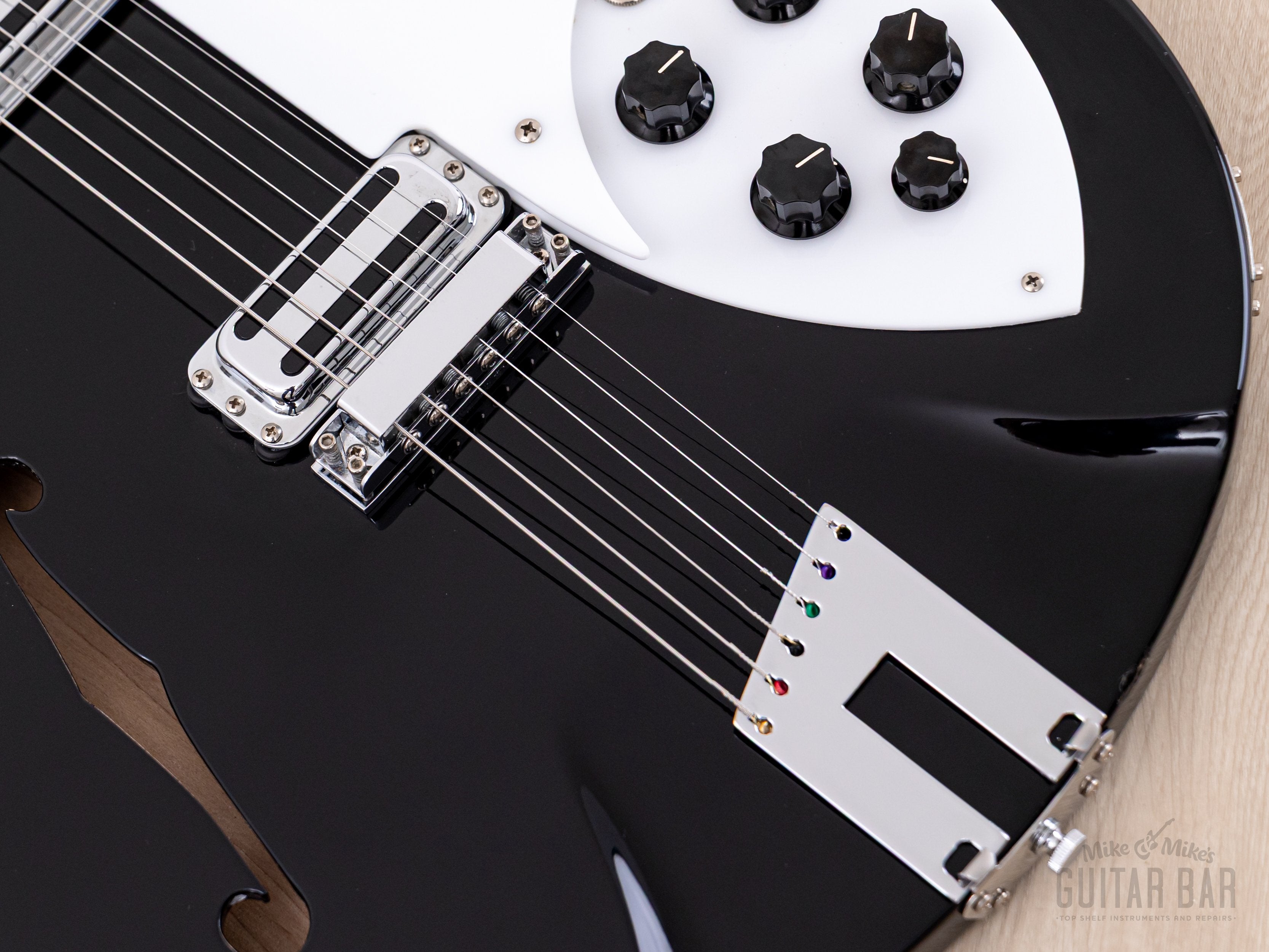 1998 Rickenbacker Rose Morris Model 1997 Jetglo w/ Toaster Tops, Hangtags & Case