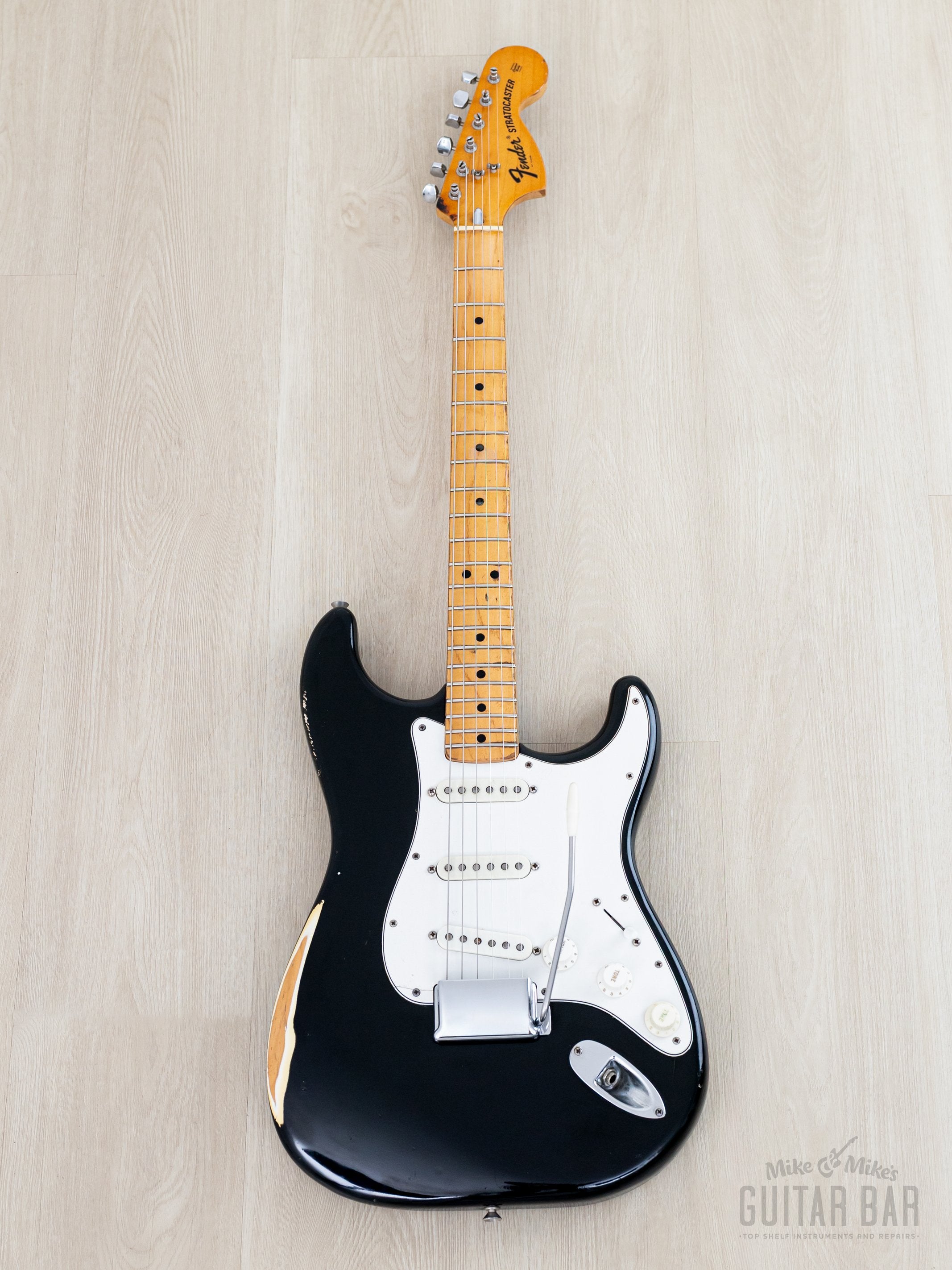 1975 Fender Stratocaster Vintage Guitar Black w/ Case