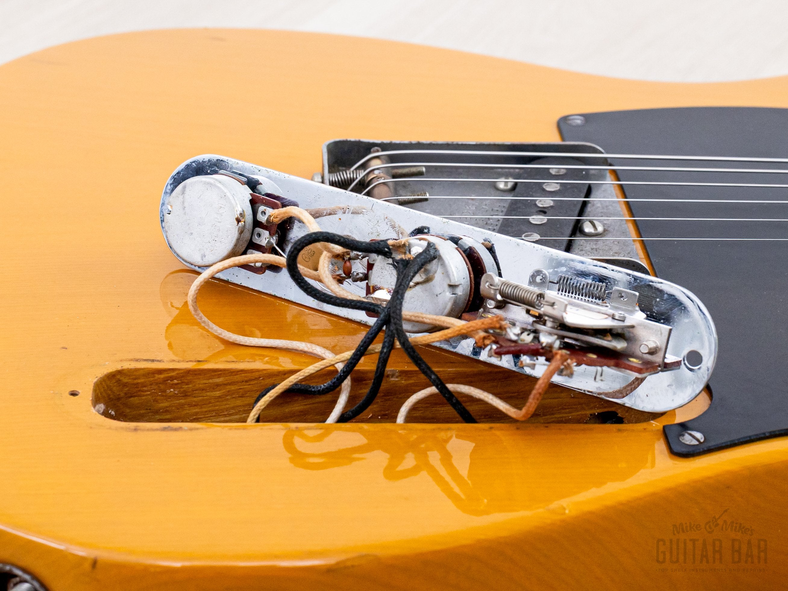 1984 Fender JV Telecaster '52 Vintage Reissue TL52-65 Butterscotch w/