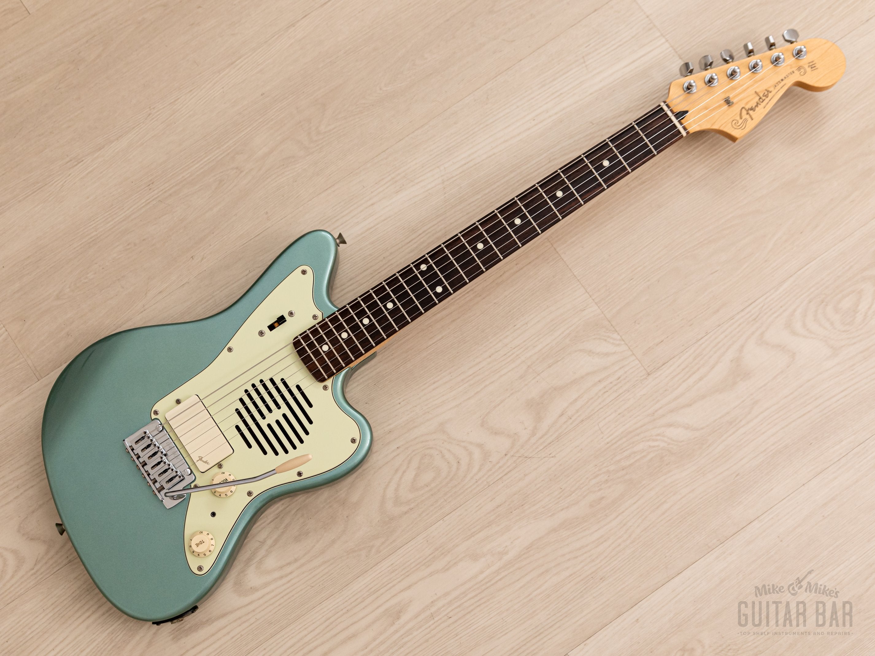 Fender Japan JM-CHAMP Jazz Master アンプ内蔵ミニギター  ジャズマスター(ジャズマスター)｜売買されたオークション情報、yahooの商品情報をアーカイブ公開 - オークファン -  楽器、器材（farmaciashahnemann.cl）