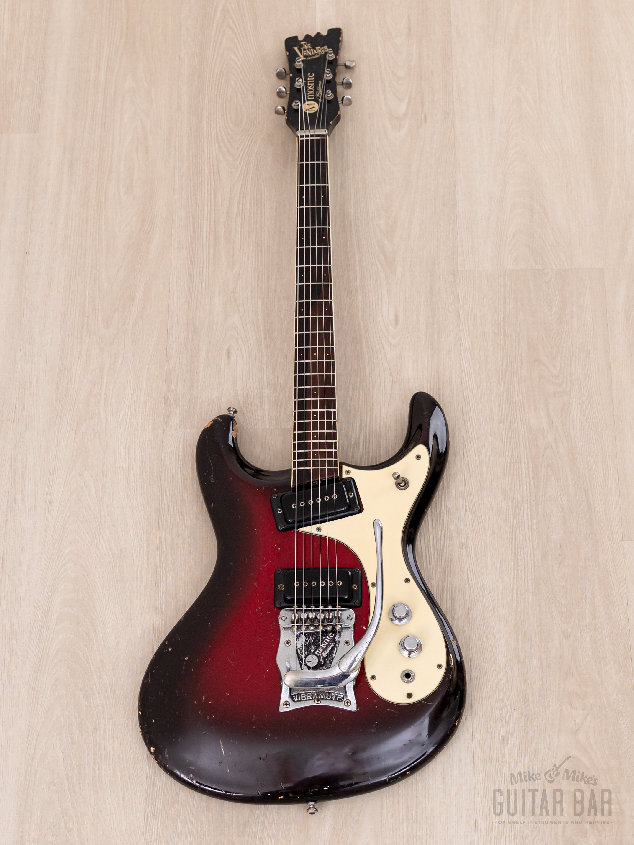 Mosrite 1964 エレキギター ブラック ハードケース付き Mosrite 1964 エレキギター ブラック ハードケース付き Mosrite