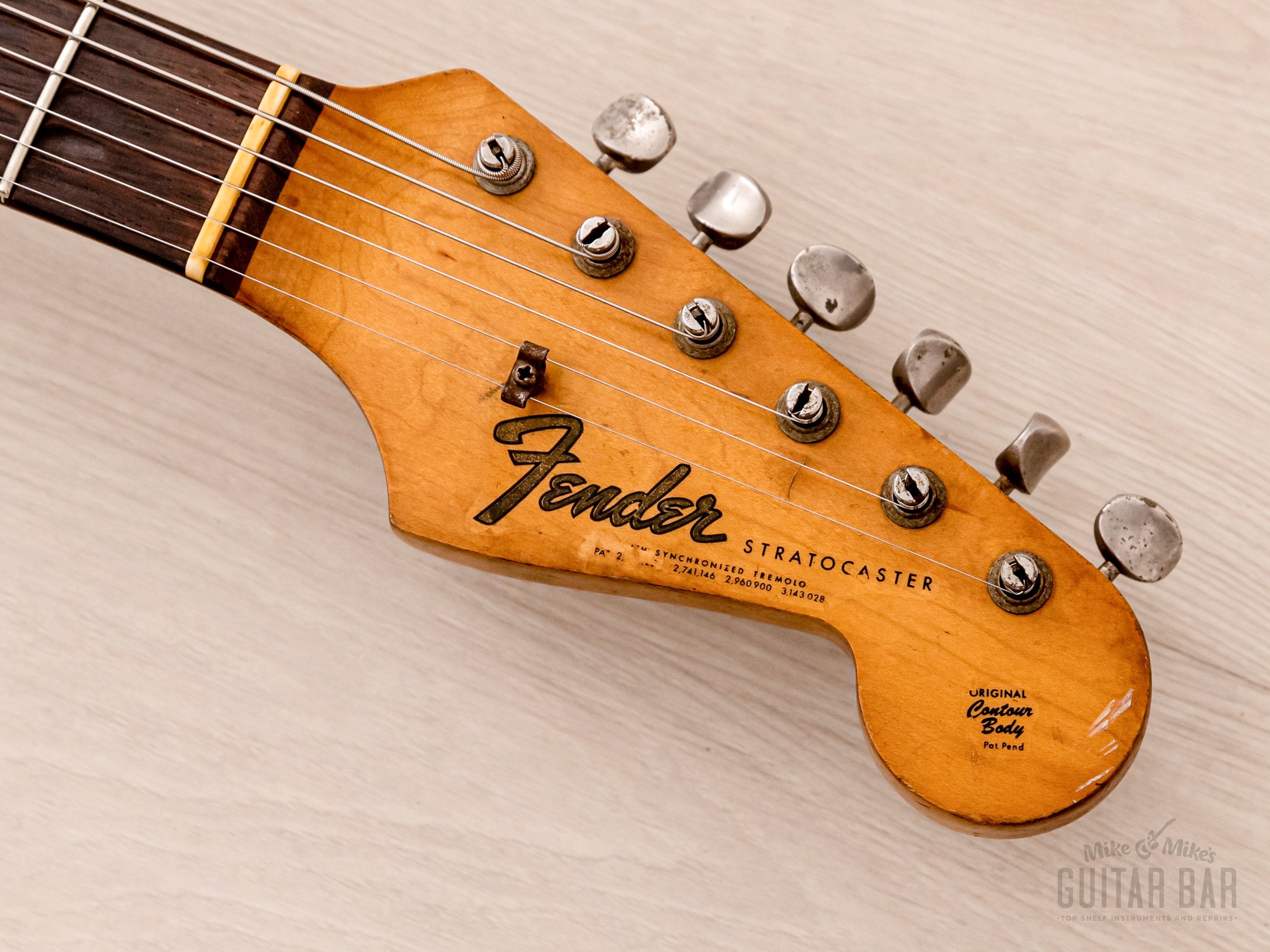 1965 Fender Stratocaster Vintage Electric Guitar Sunburst w/ Case