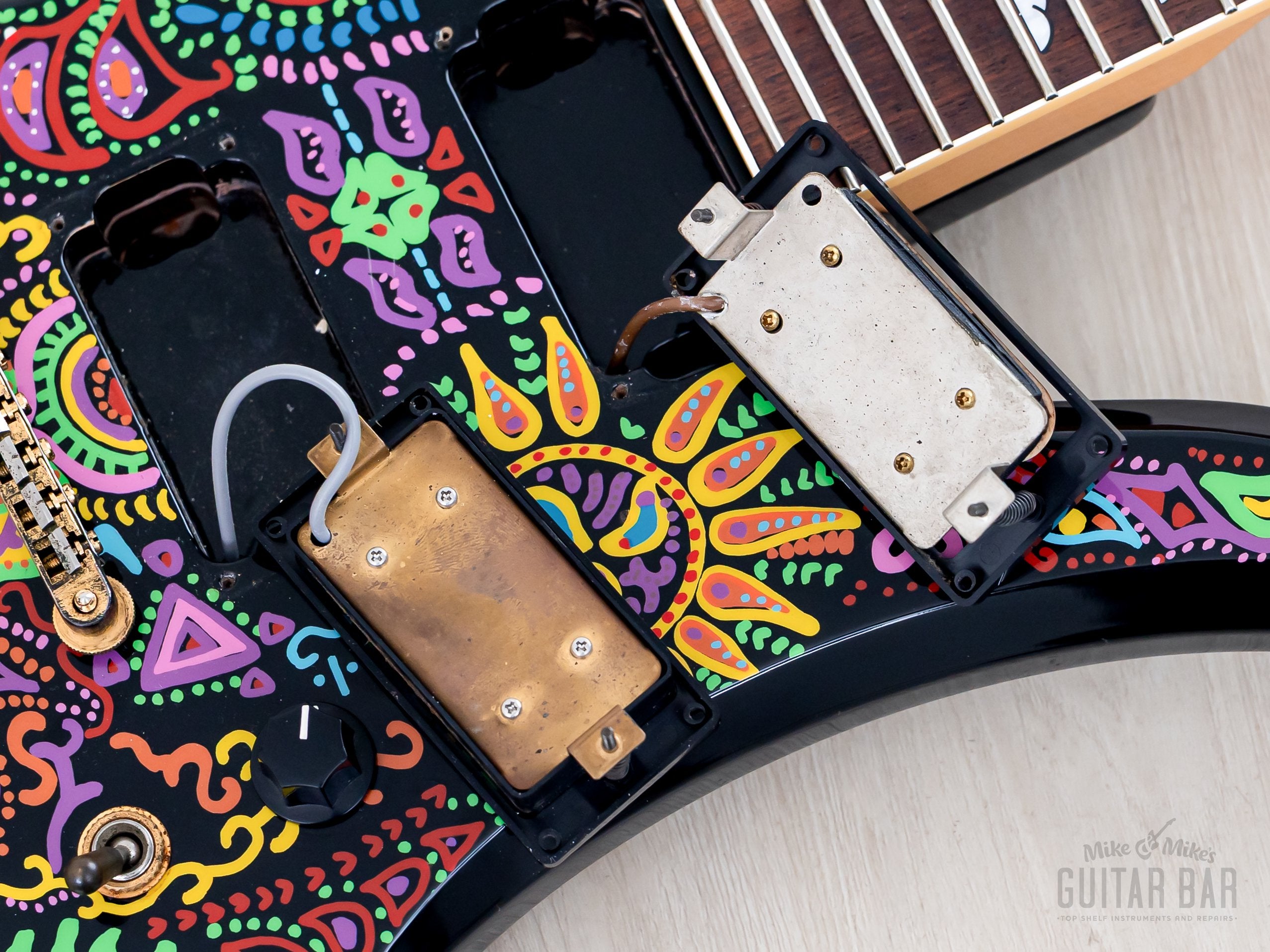 ギター Fernandes _ X _ HIDE Model _ MG-120X 2000s Fernandes Mockingbird Hide Signature MG-120X, Graphic on Black,
