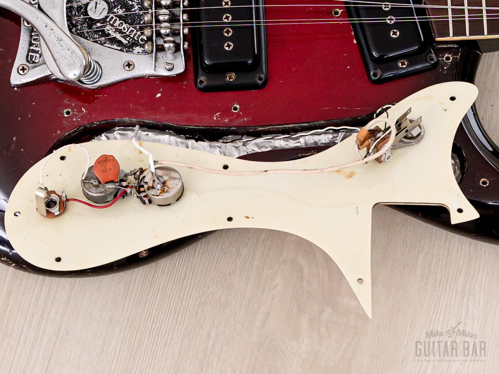 1964 Mosrite Ventures Model Vintage Guitar Red Sunburst w