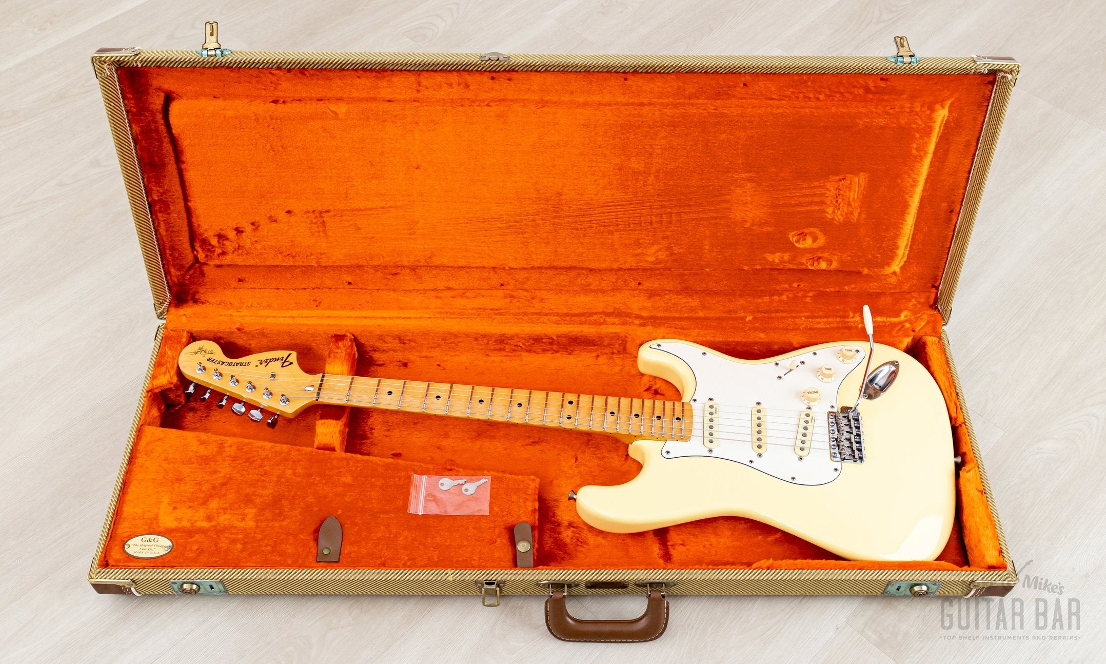 1994 Fender Custom Edition Yngwie Malmsteen Stratocaster ST72-140YM Ye