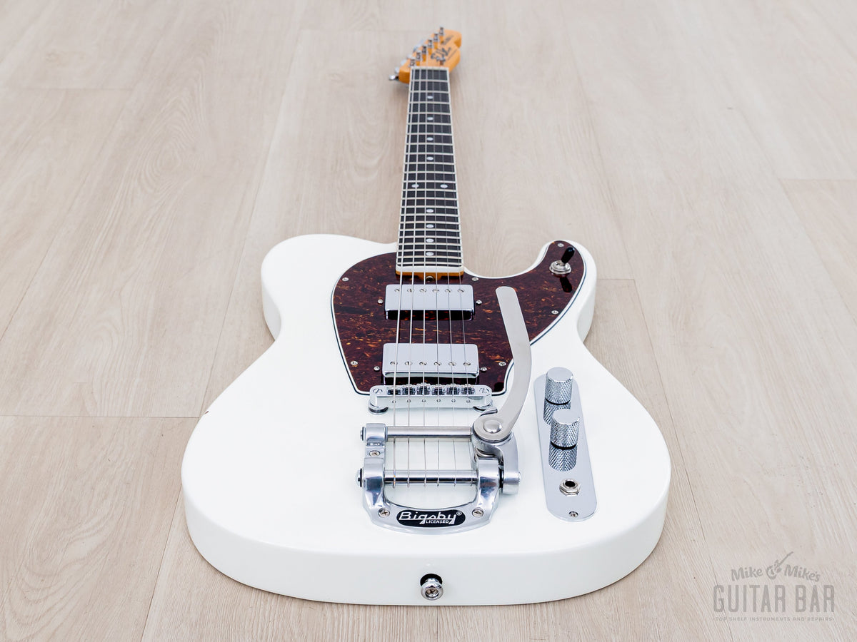 2016 Elk Cutlass CT Limited Edition White, full front angled view