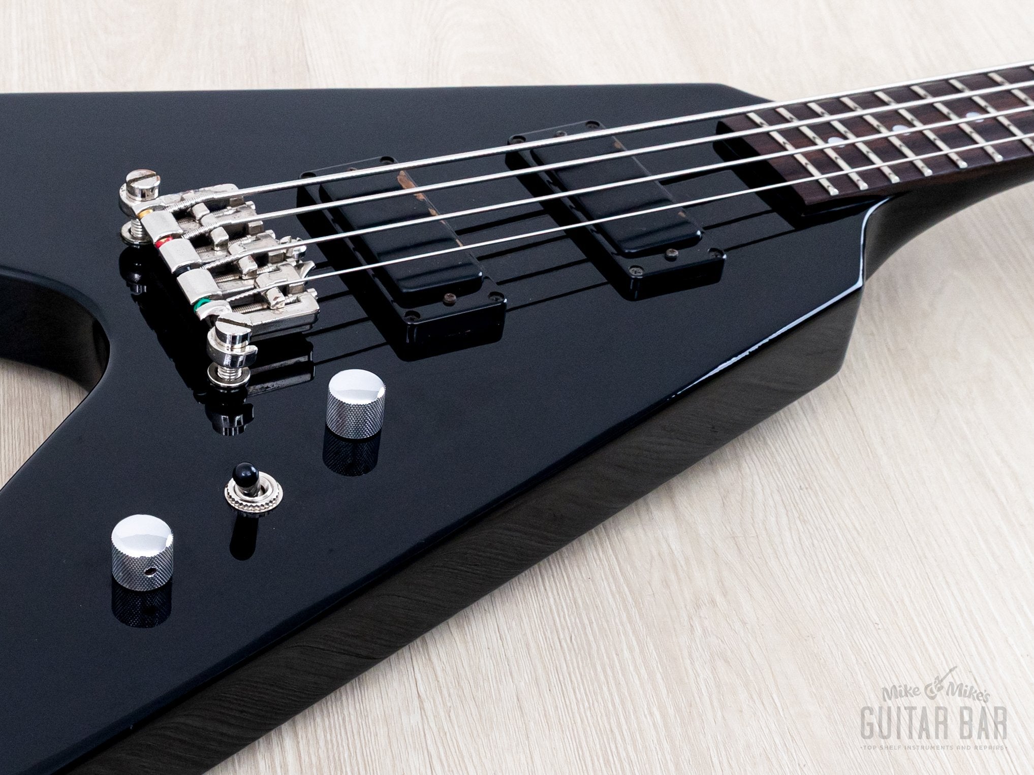 2002 Greco GVB-90 Flying V Bass Neck Through Real Black w/ Mini Humbuc