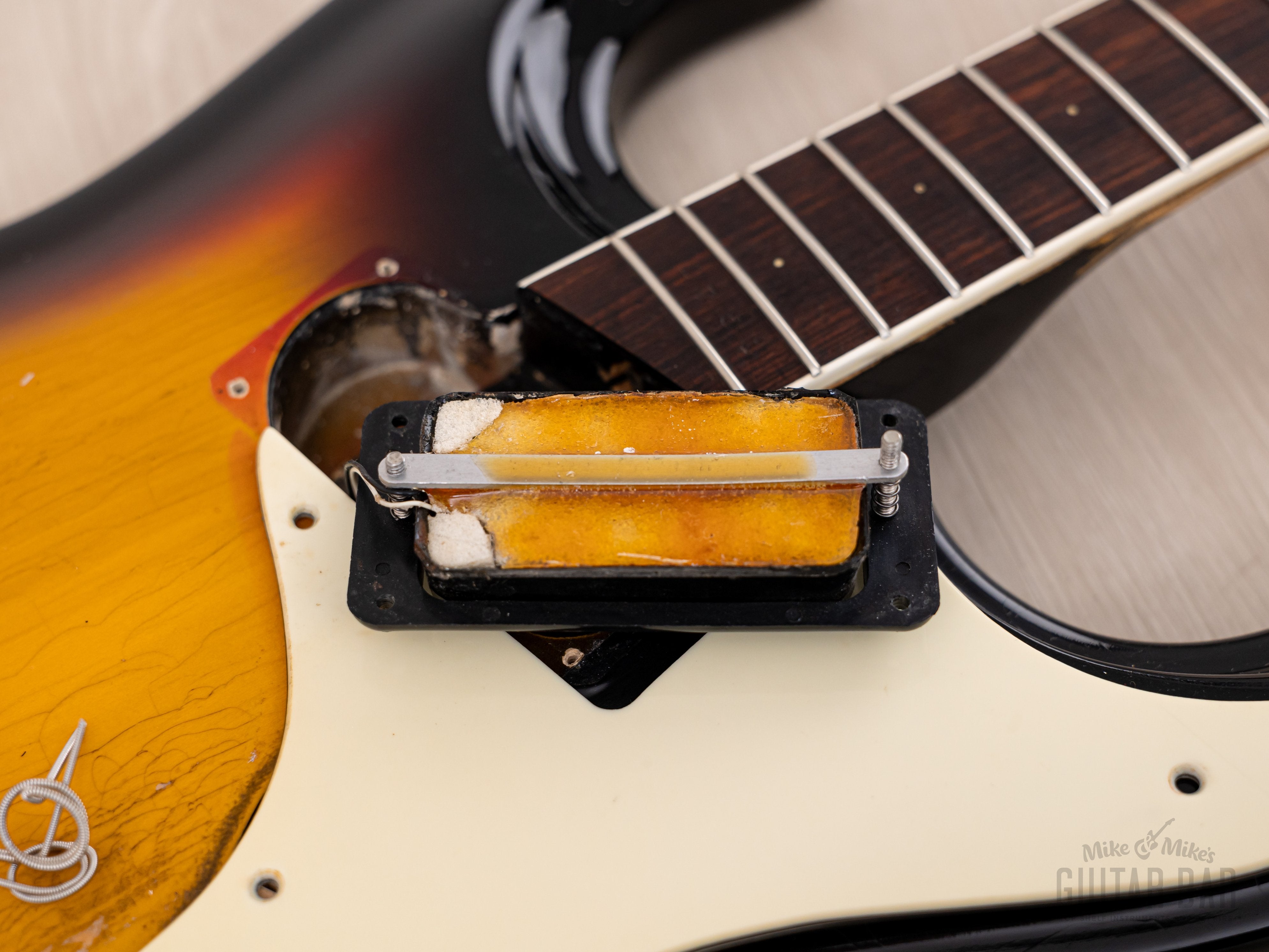 1965 Mosrite Ventures Model Vintage Short Scale Bass Sunburst