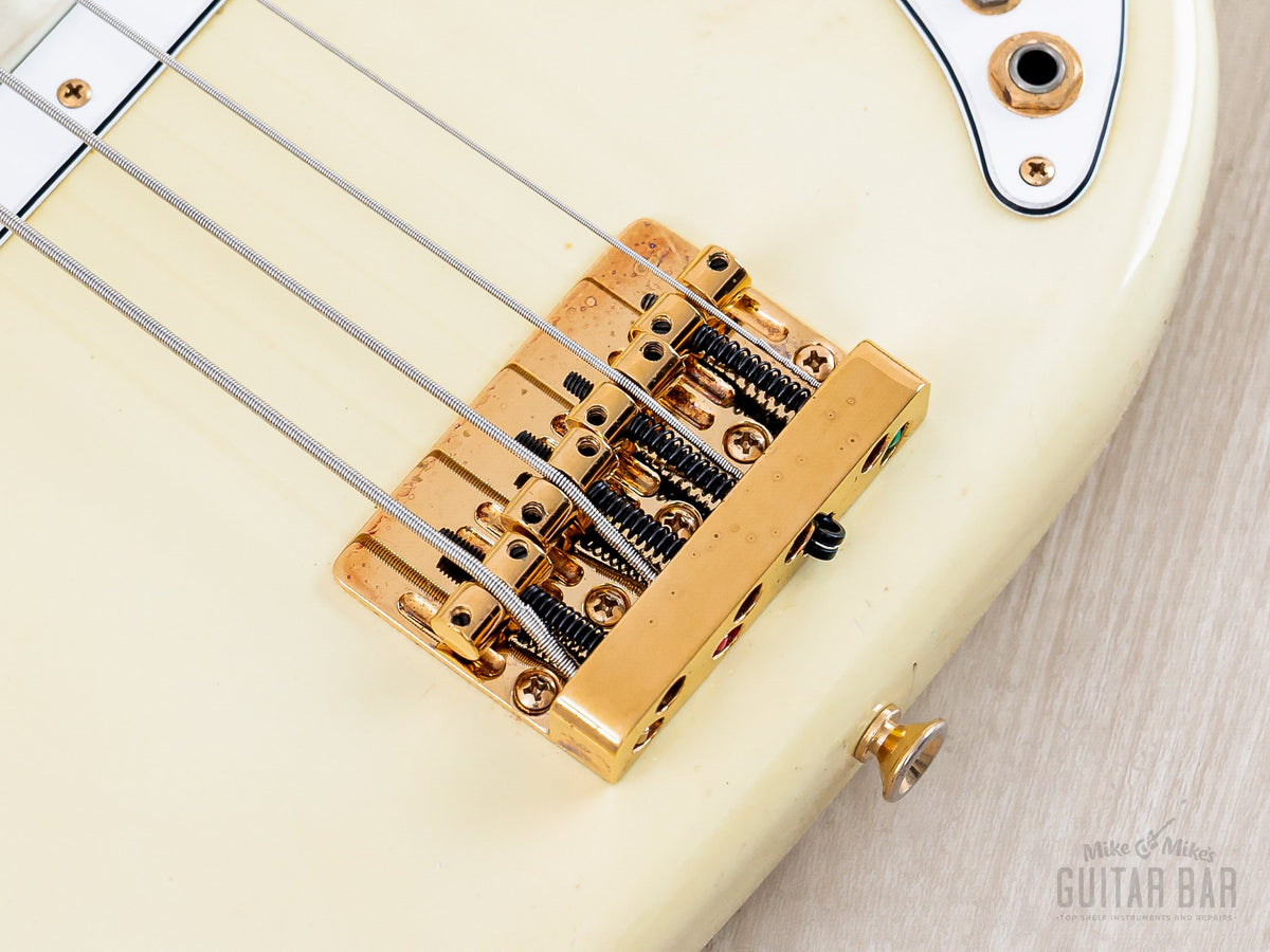 Close-up of gold Brassmaster bridge