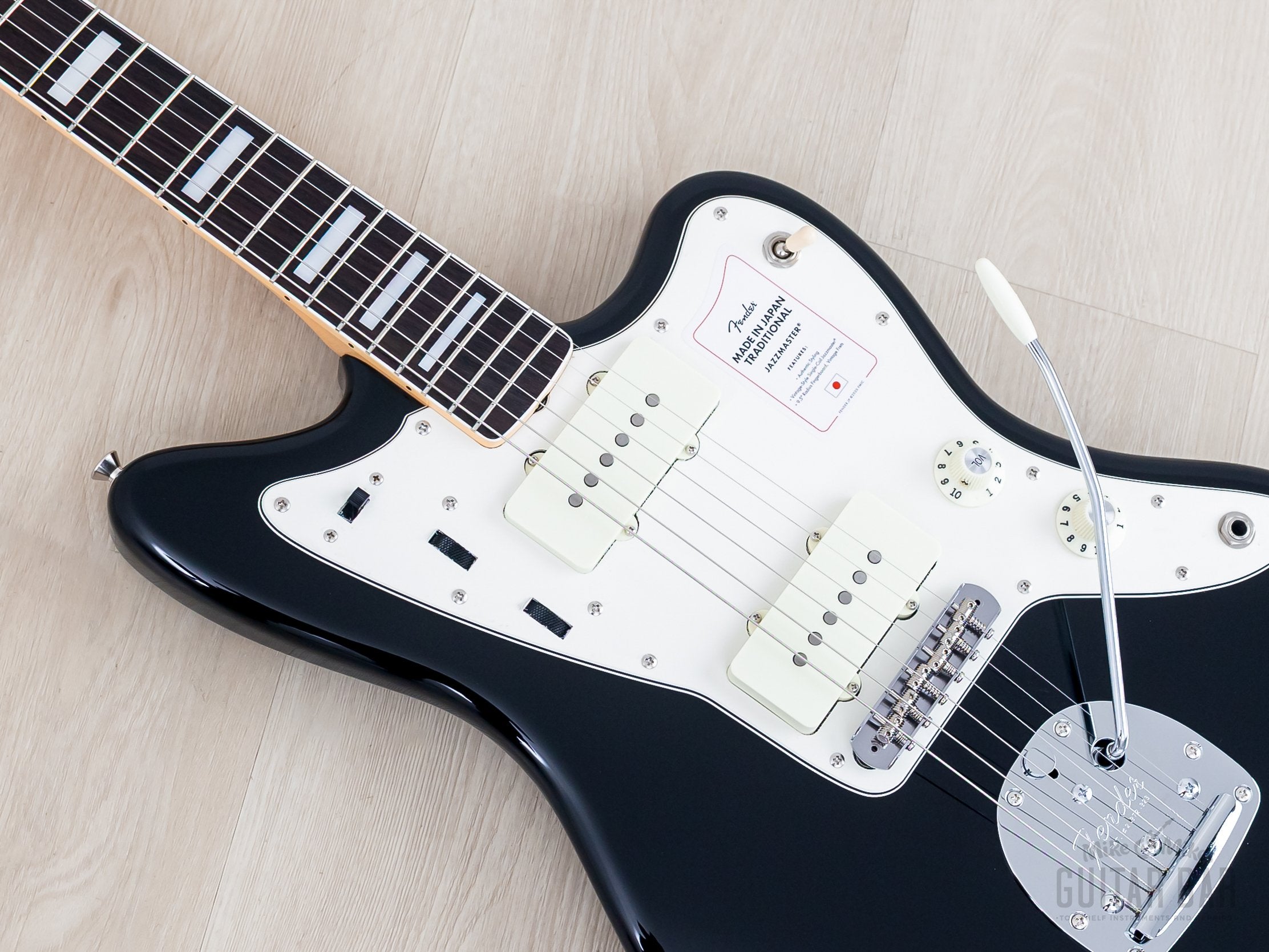 2025 Fender Traditional Late '60s Jazzmaster Black + Headstock w/ Bloc